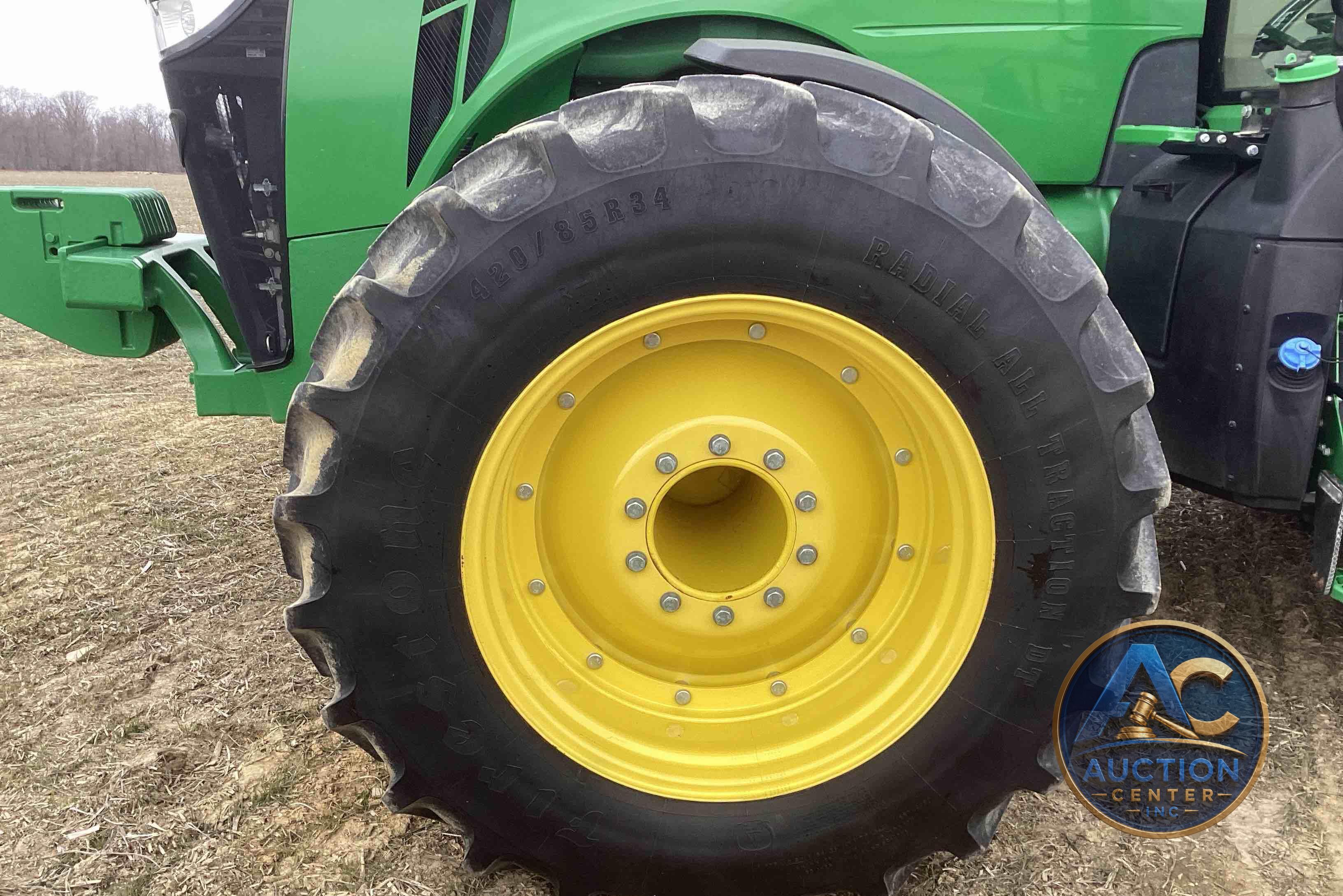 2019 John Deere 8320R