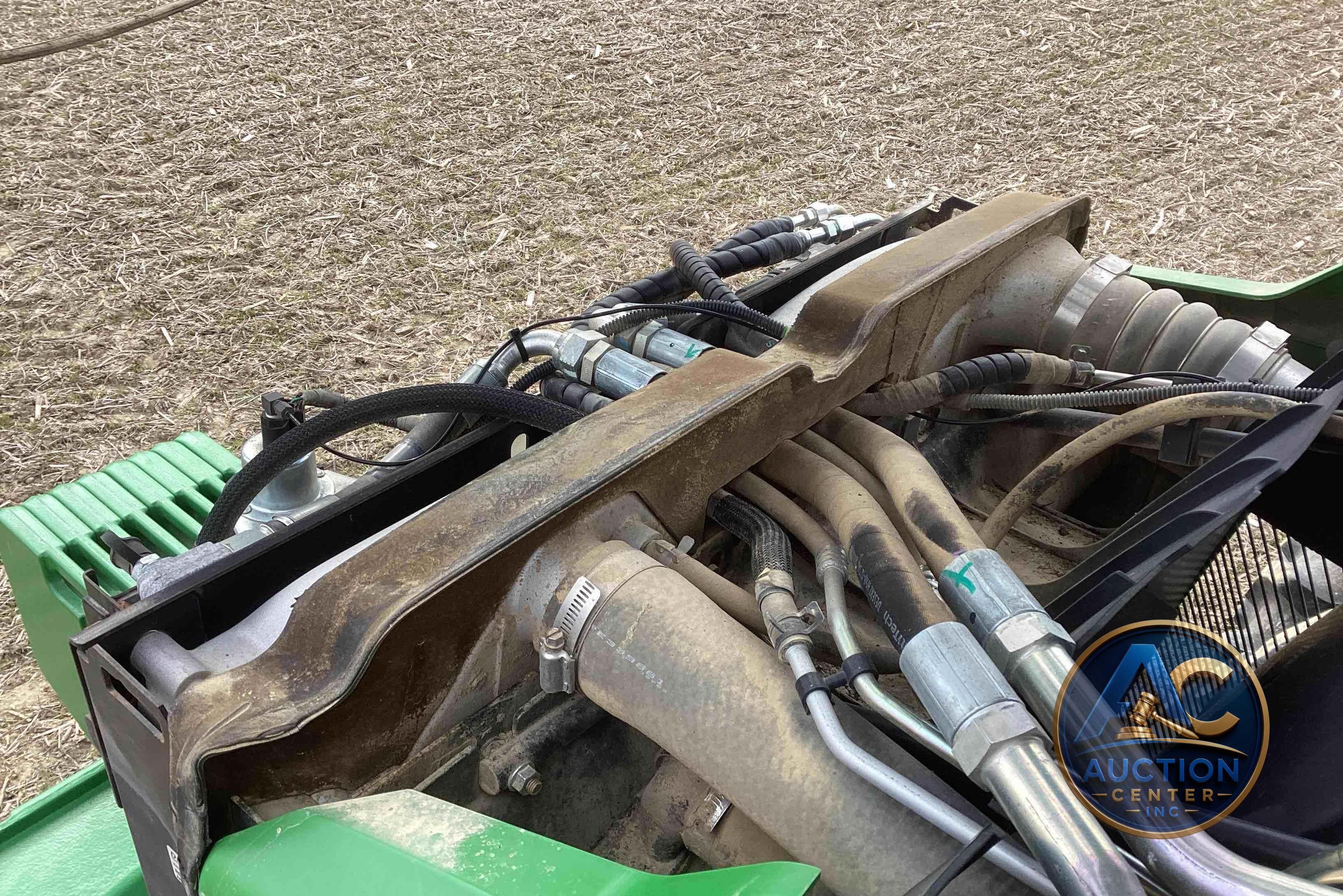2019 John Deere 8320R
