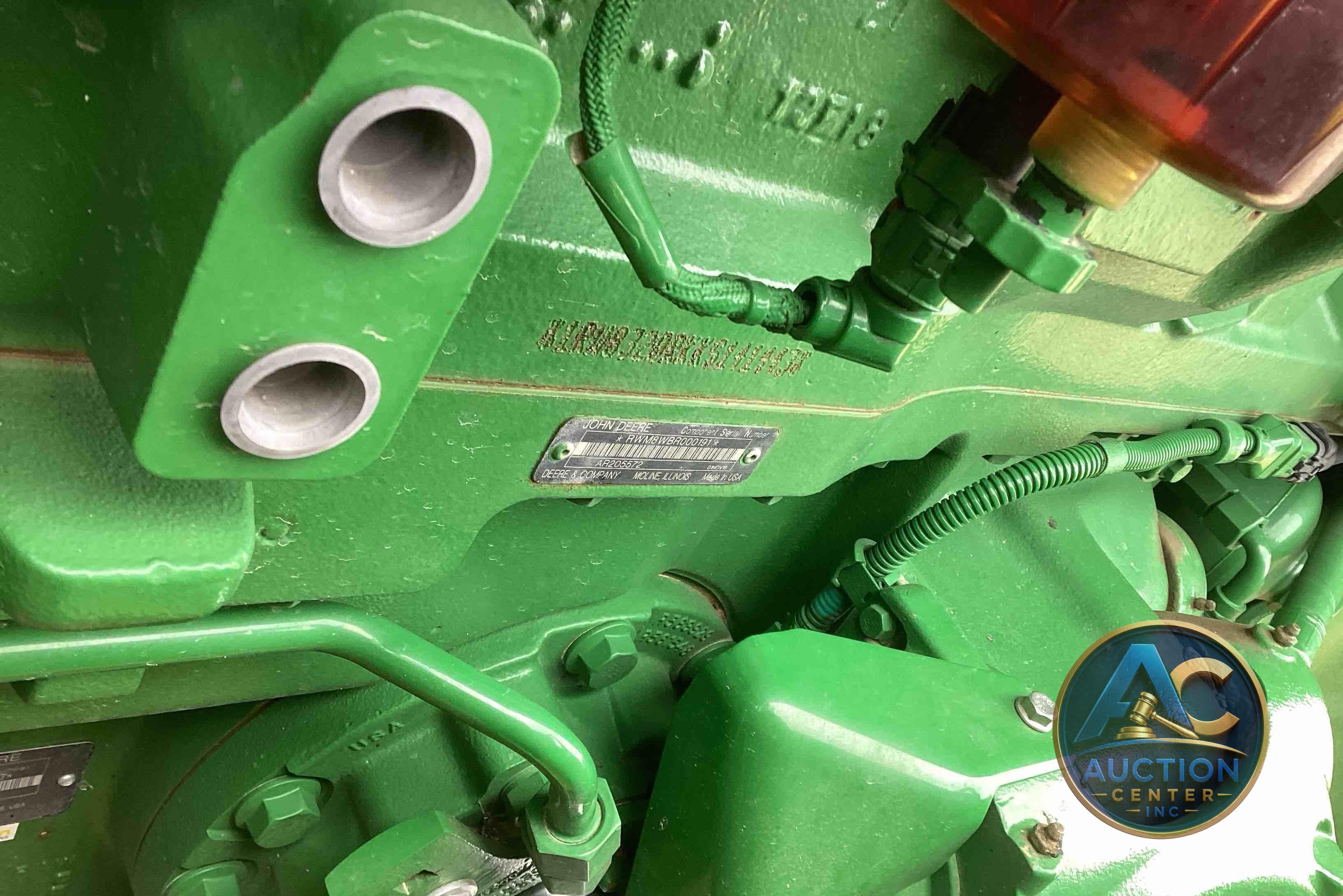 2019 John Deere 8320R