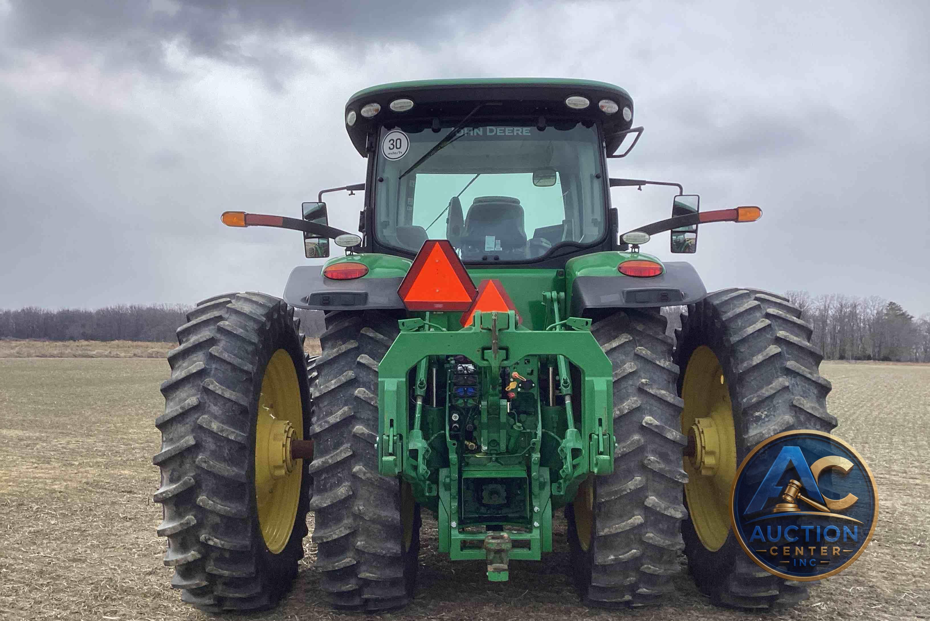 2019 John Deere 8320R