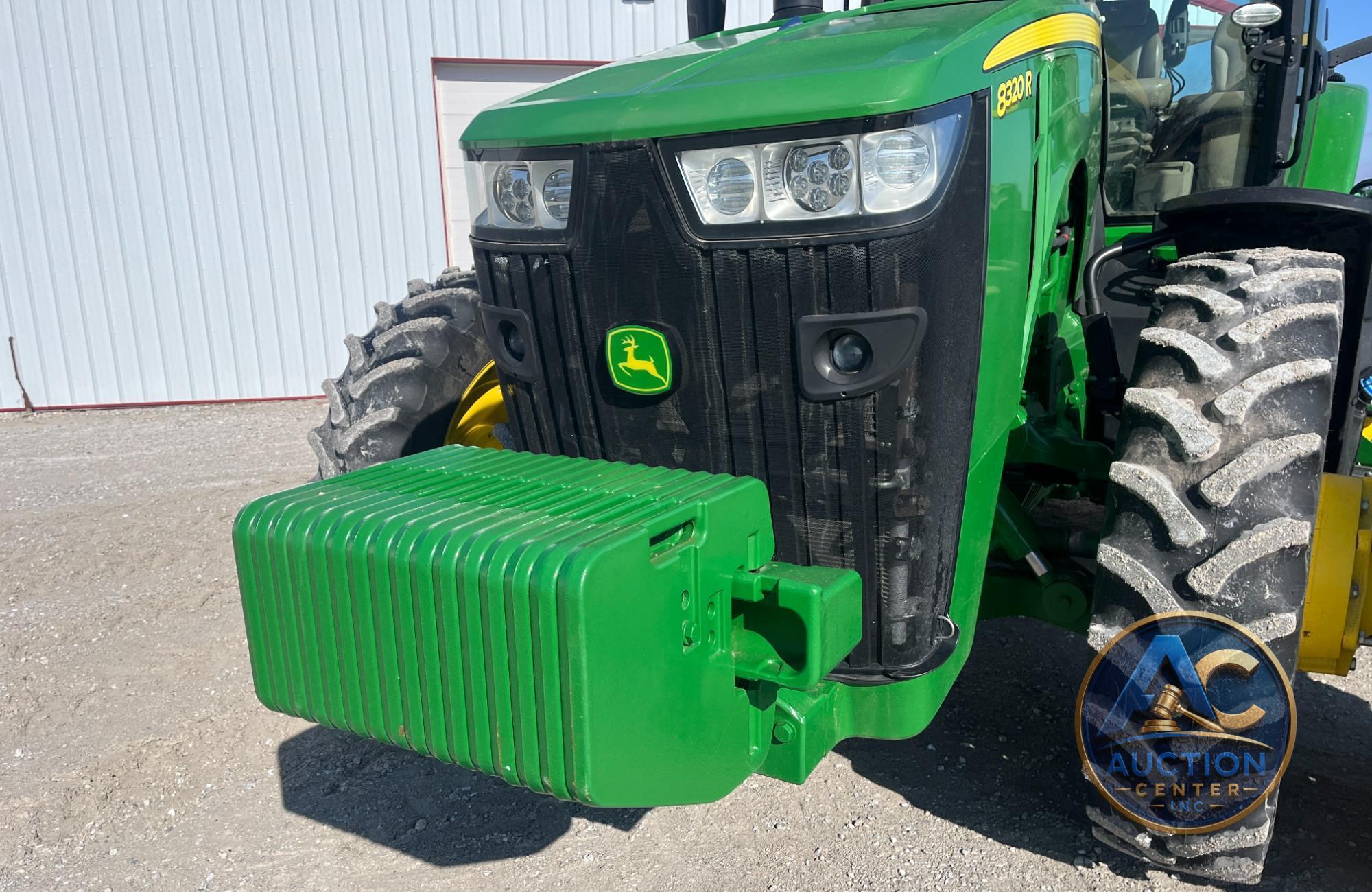2019 John Deere 8320R