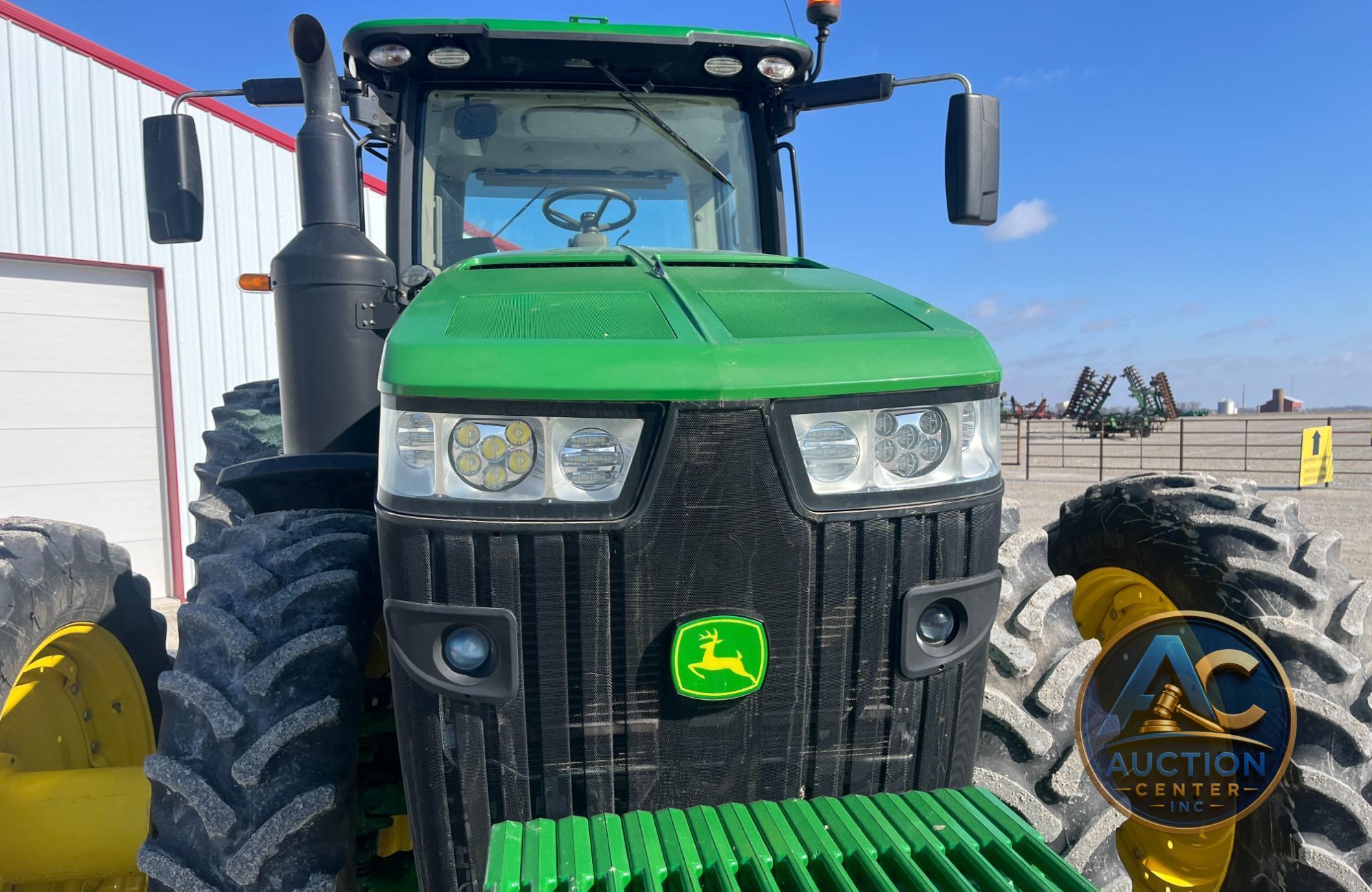 2019 John Deere 8320R