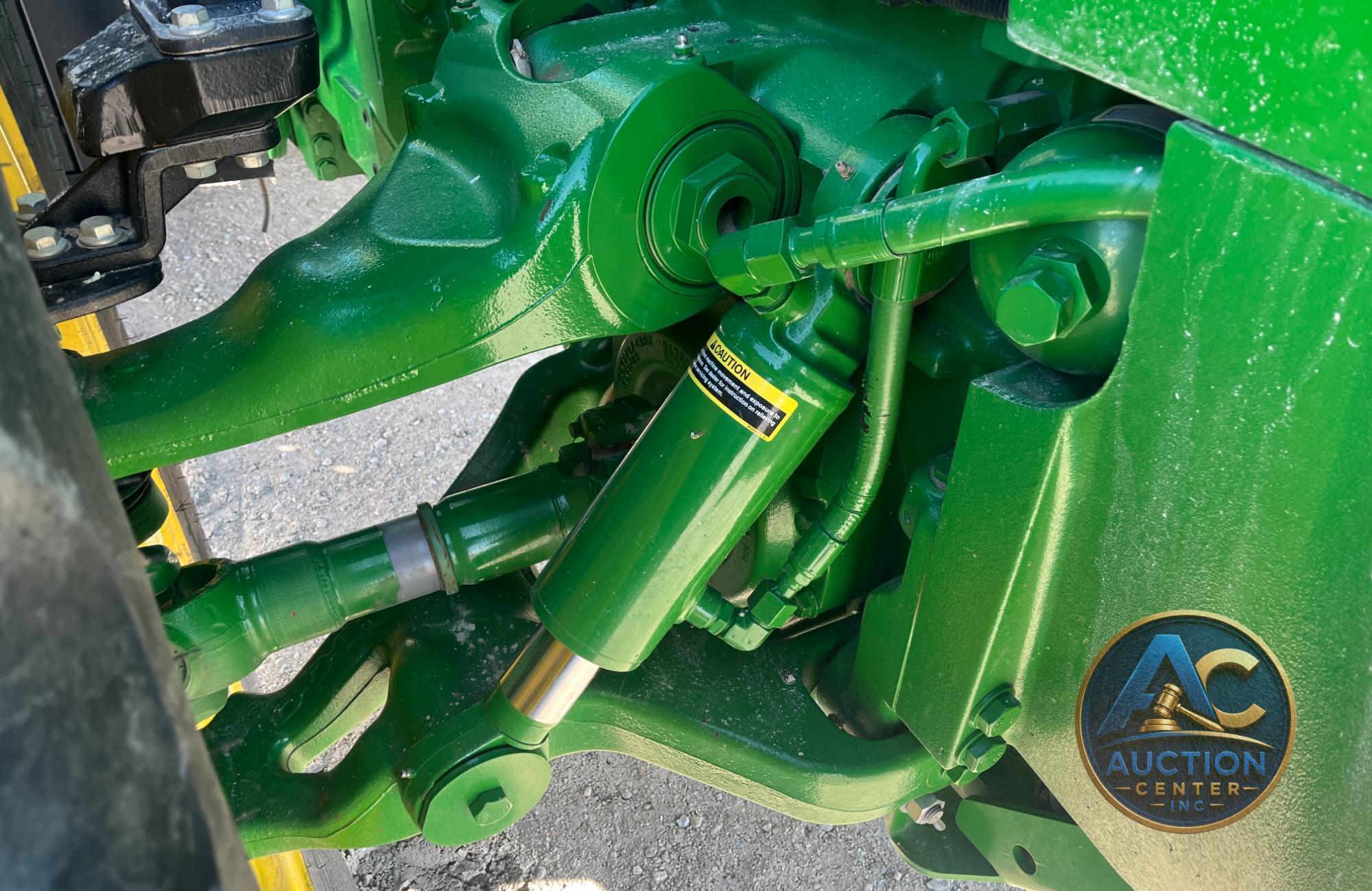 2019 John Deere 8320R