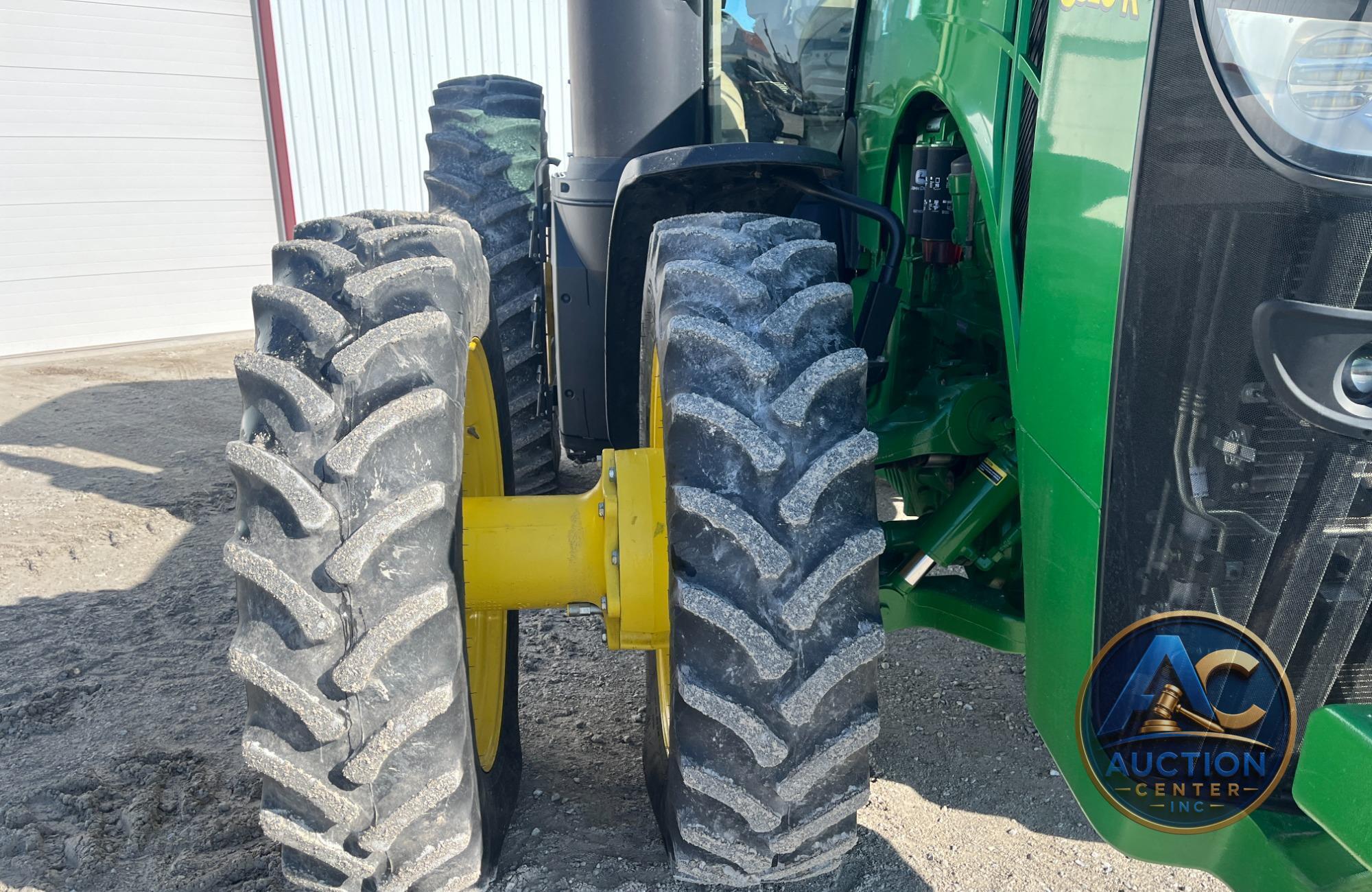 2019 John Deere 8320R