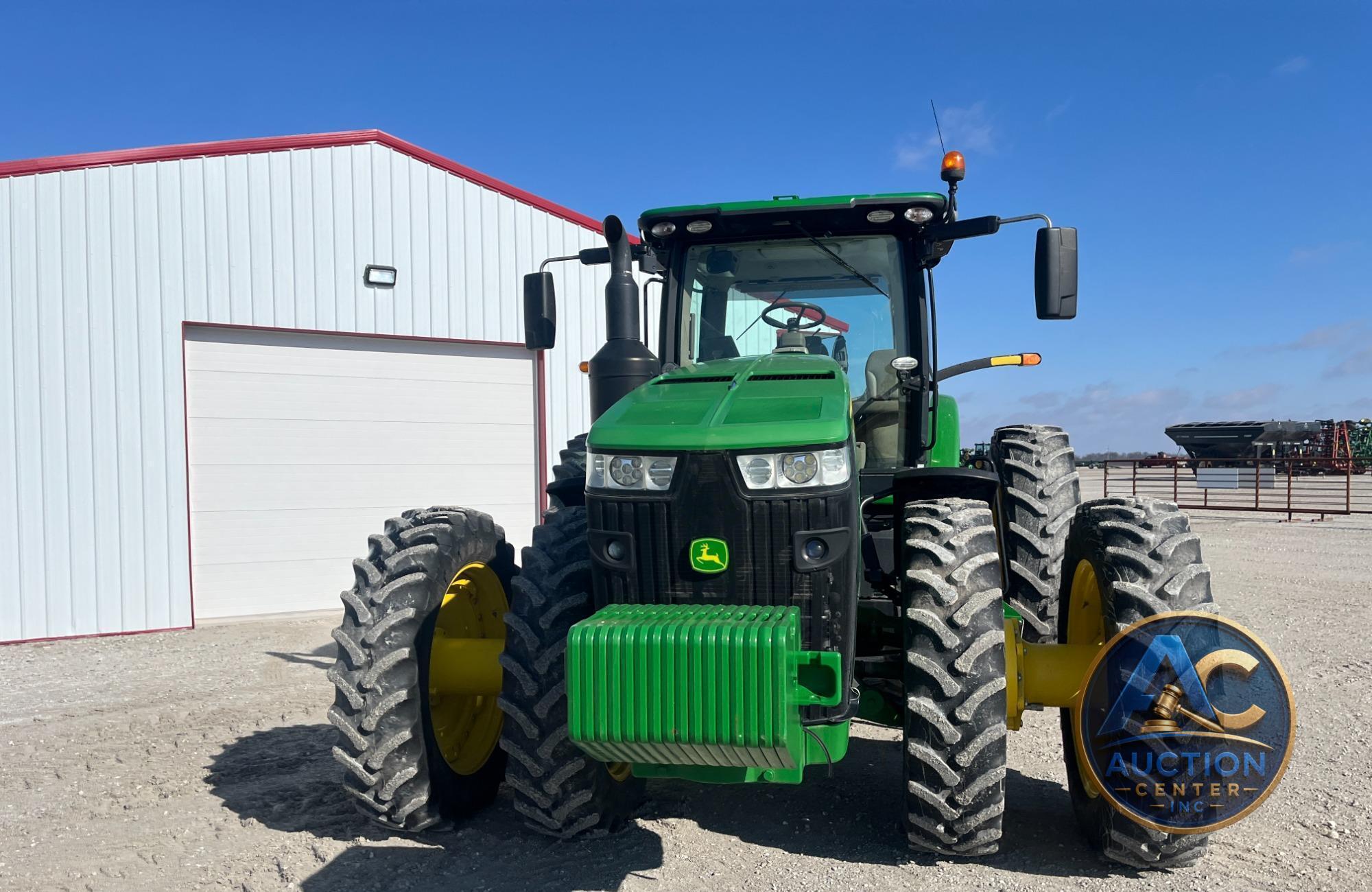 2019 John Deere 8320R