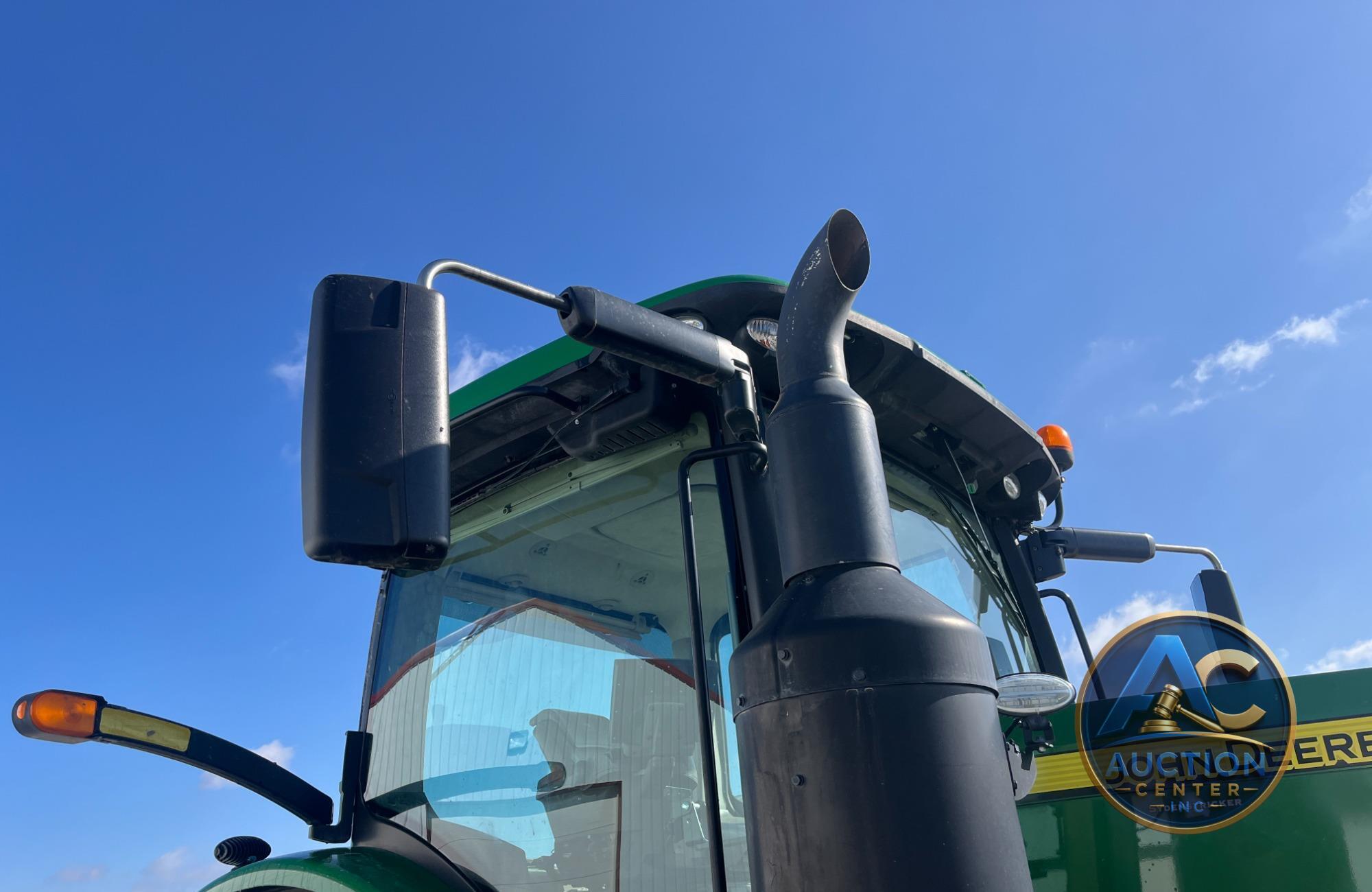 2019 John Deere 8320R