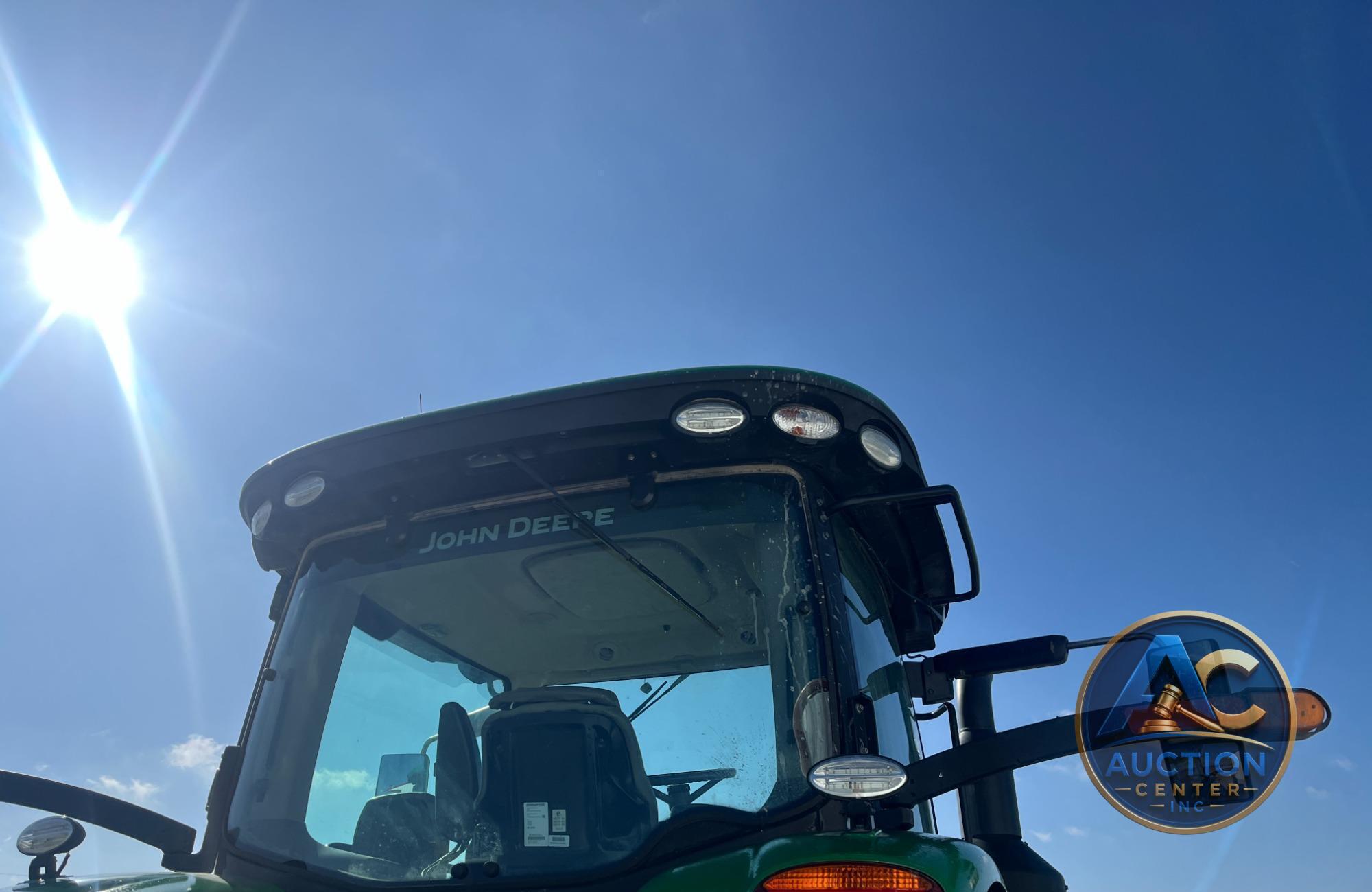 2019 John Deere 8320R