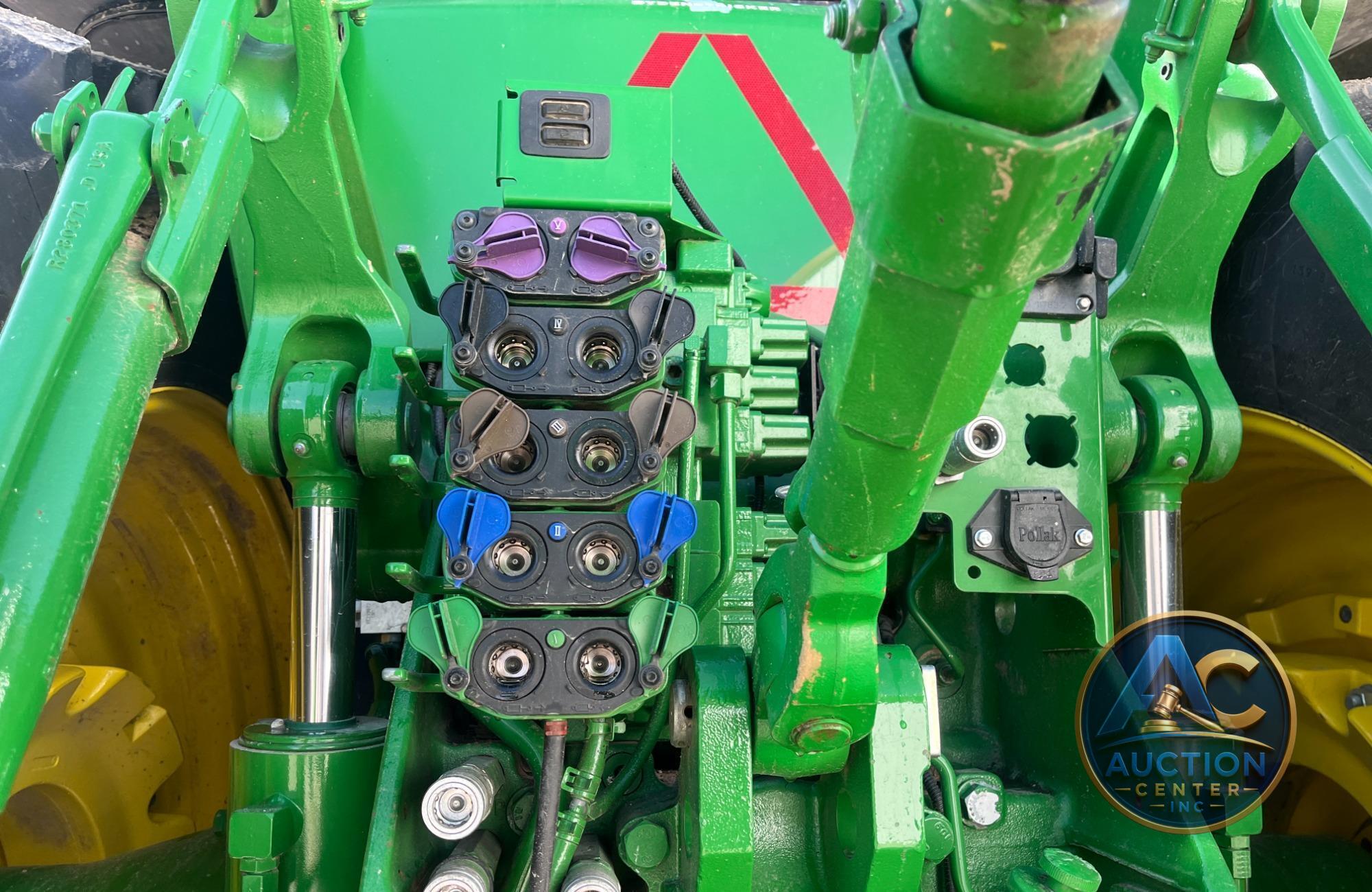2019 John Deere 8320R