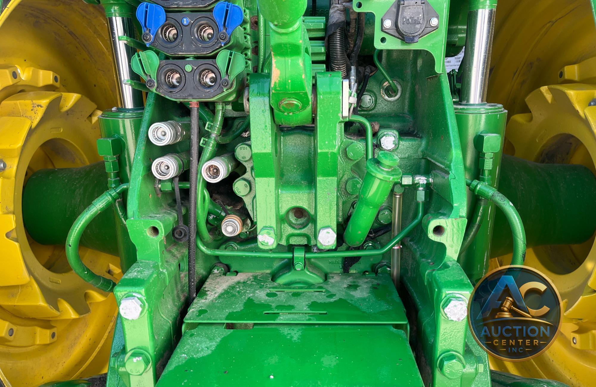 2019 John Deere 8320R