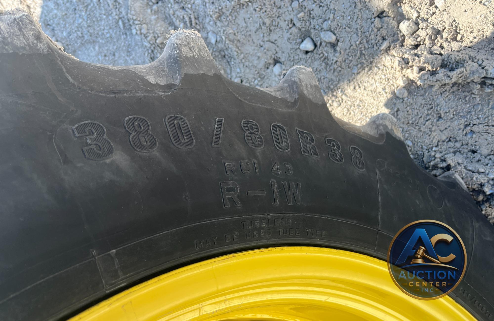2019 John Deere 8320R