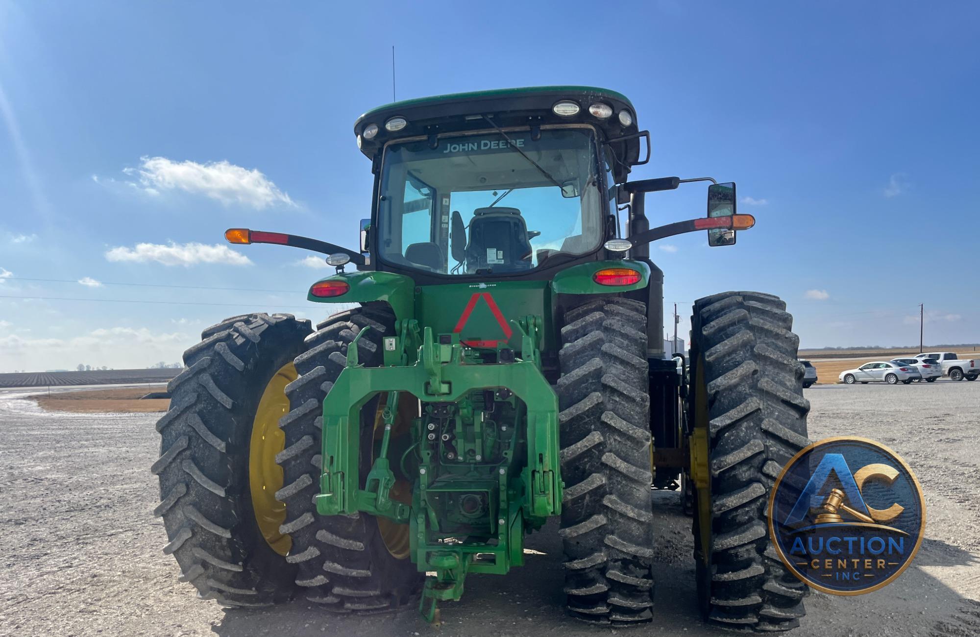 2019 John Deere 8320R