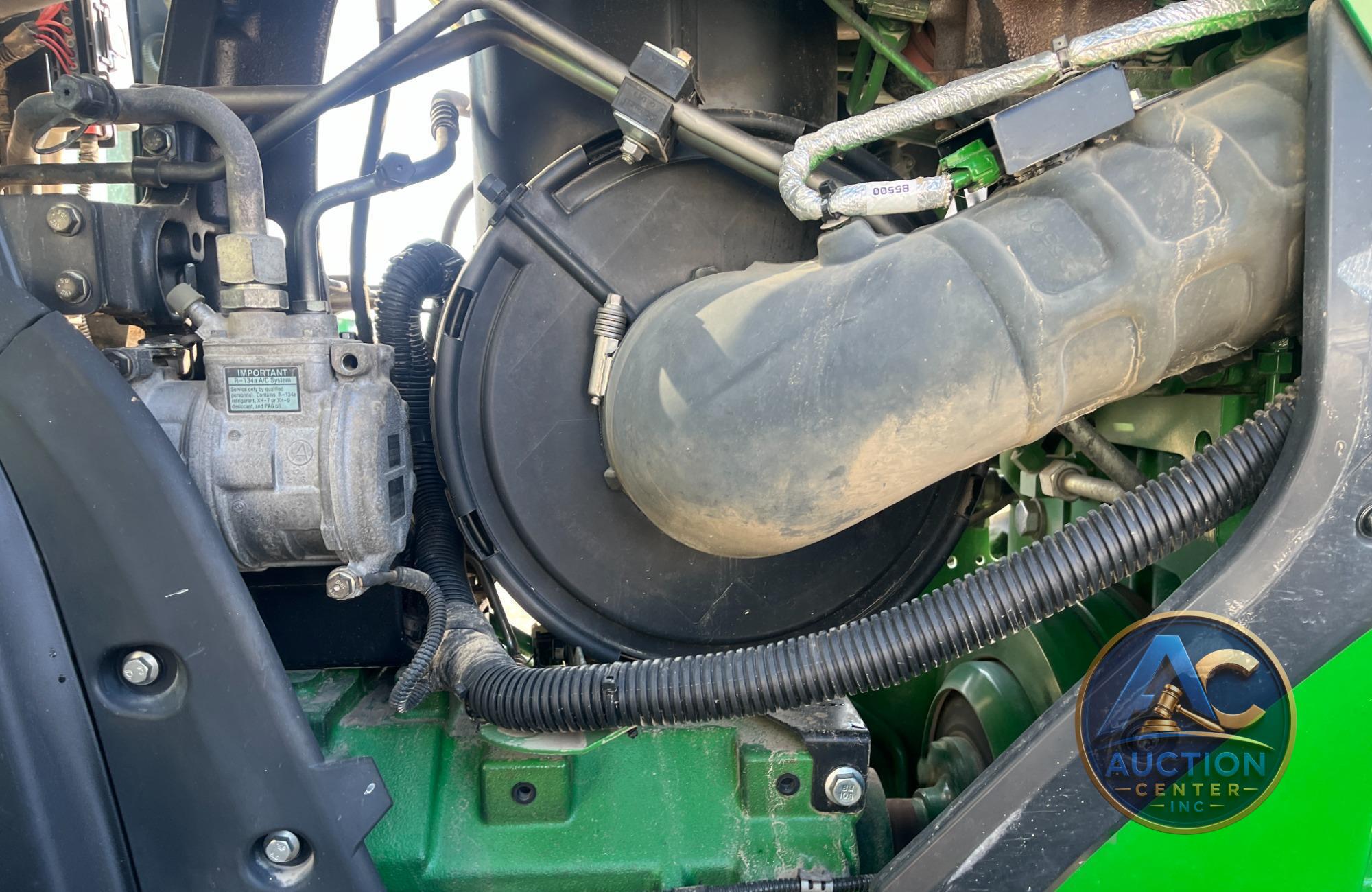 2019 John Deere 8320R