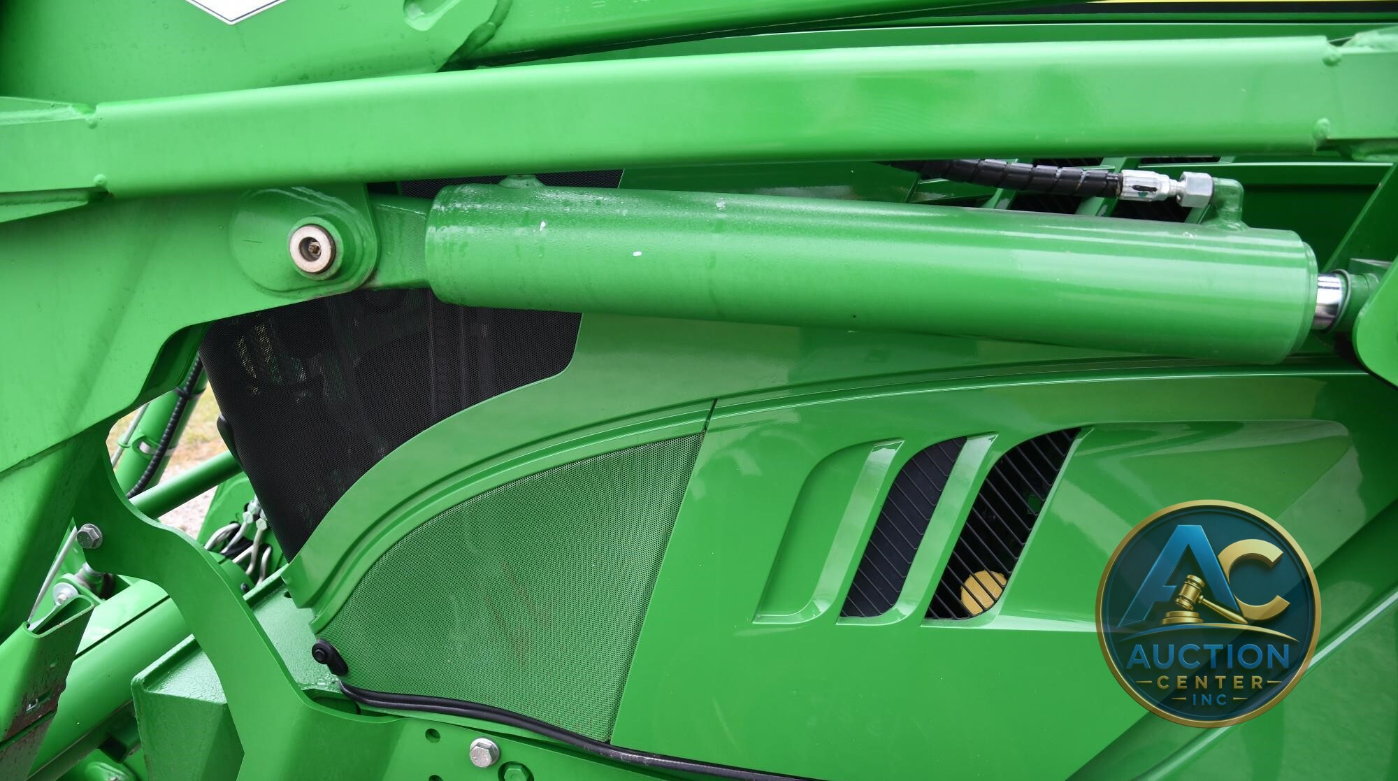 2022 John Deere 6145M