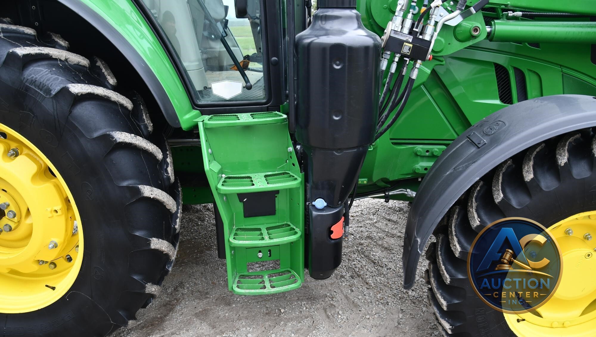 2022 John Deere 6145M