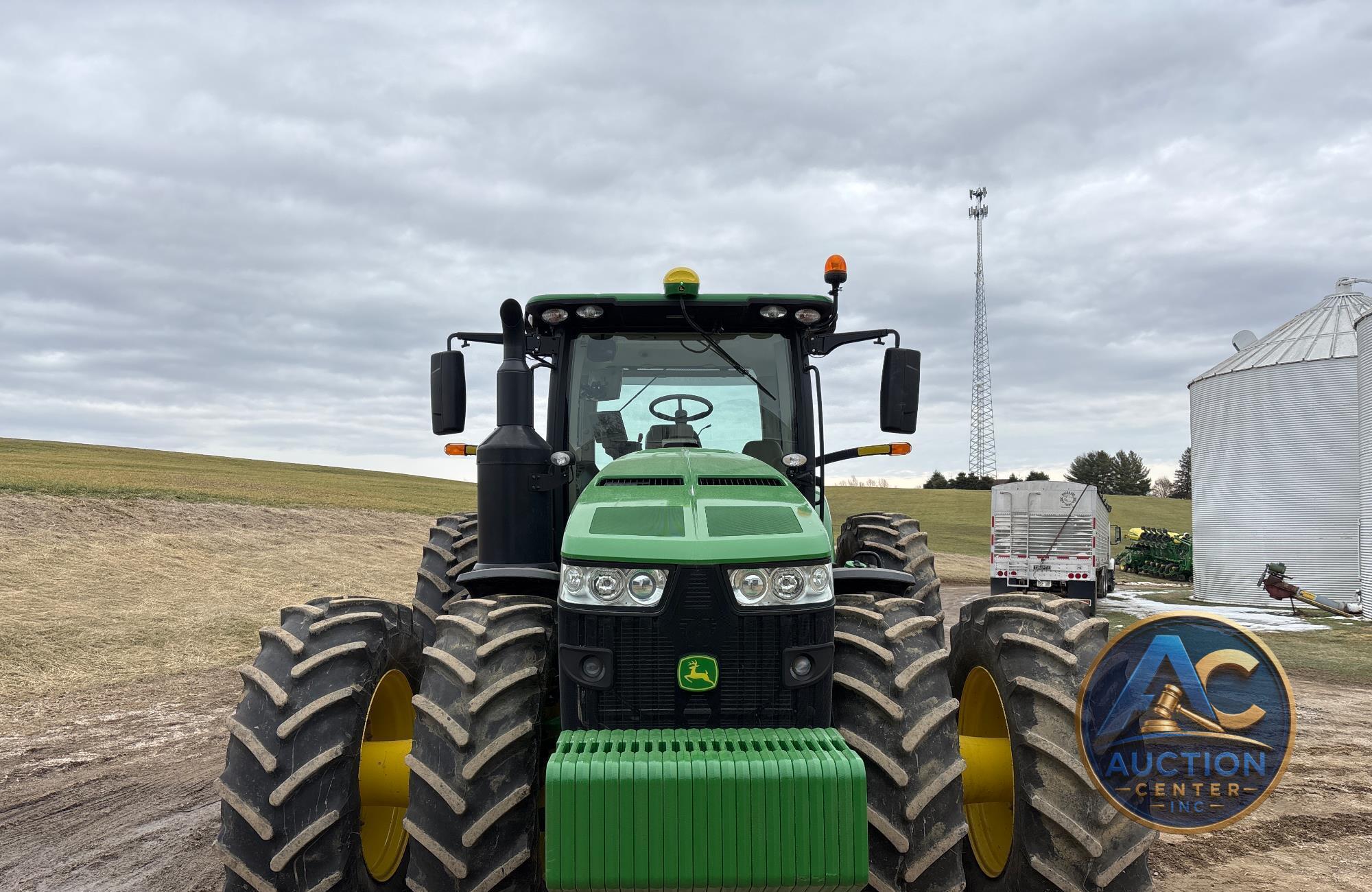 2017 John Deere 8370R