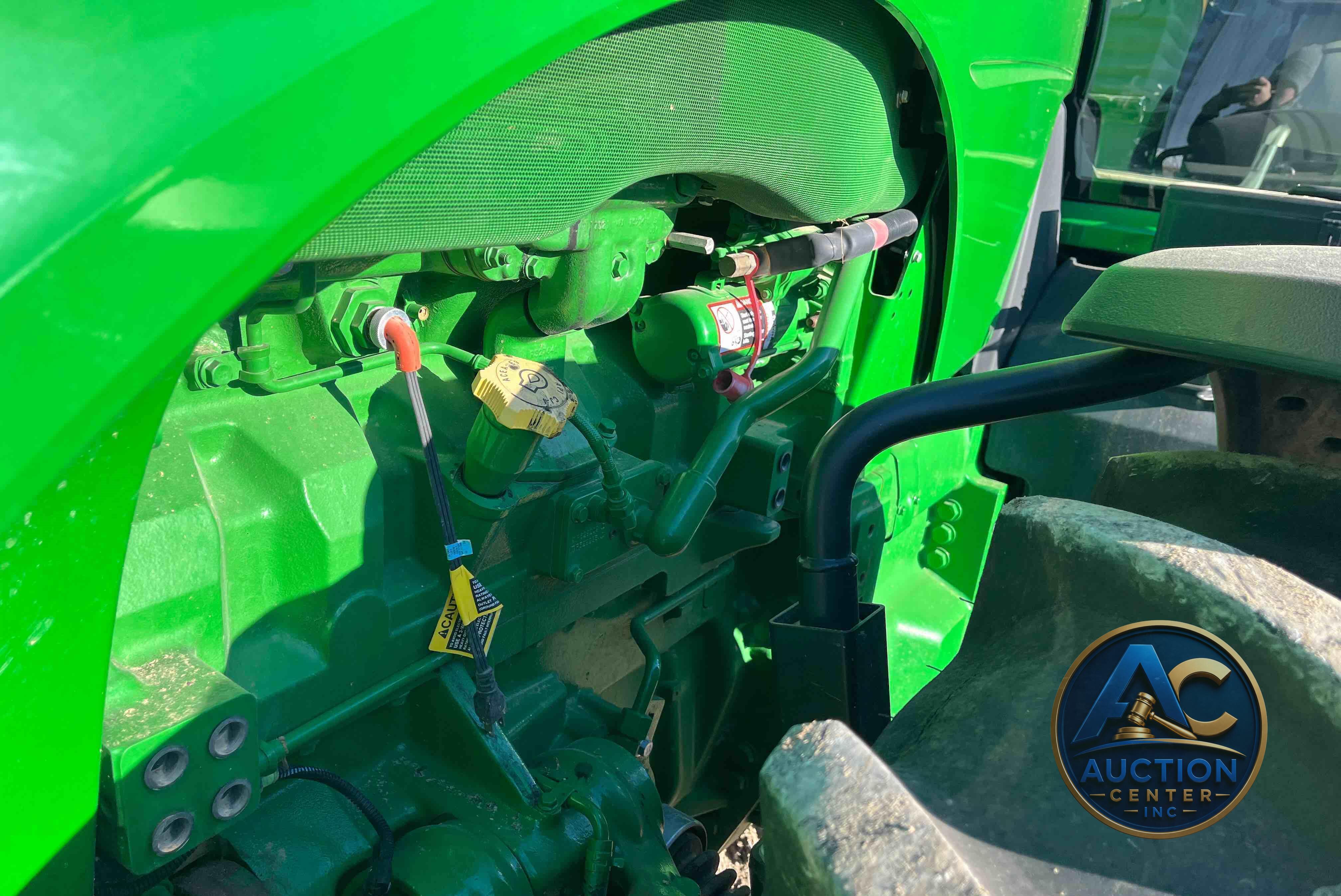 2017 John Deere 8370R