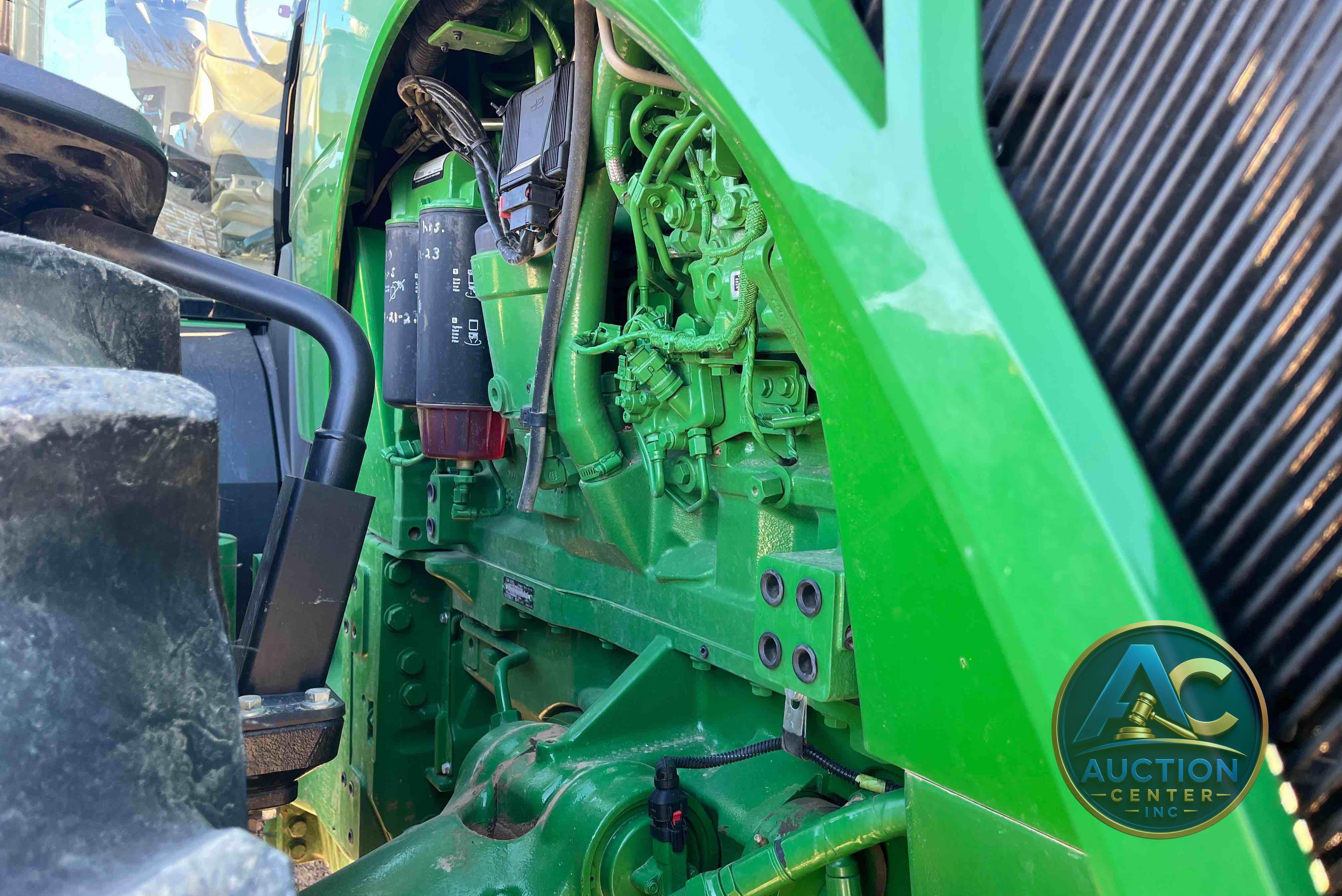 2017 John Deere 8370R
