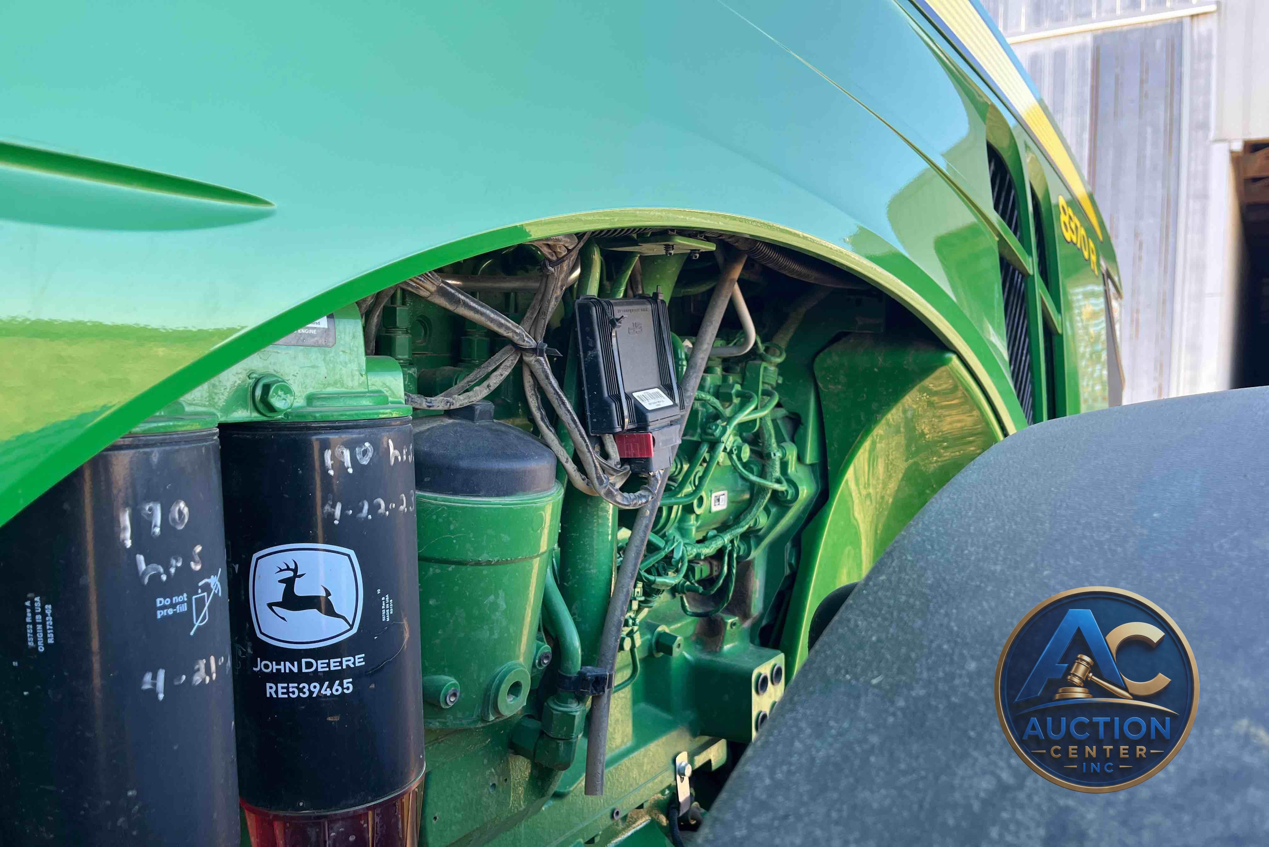 2017 John Deere 8370R