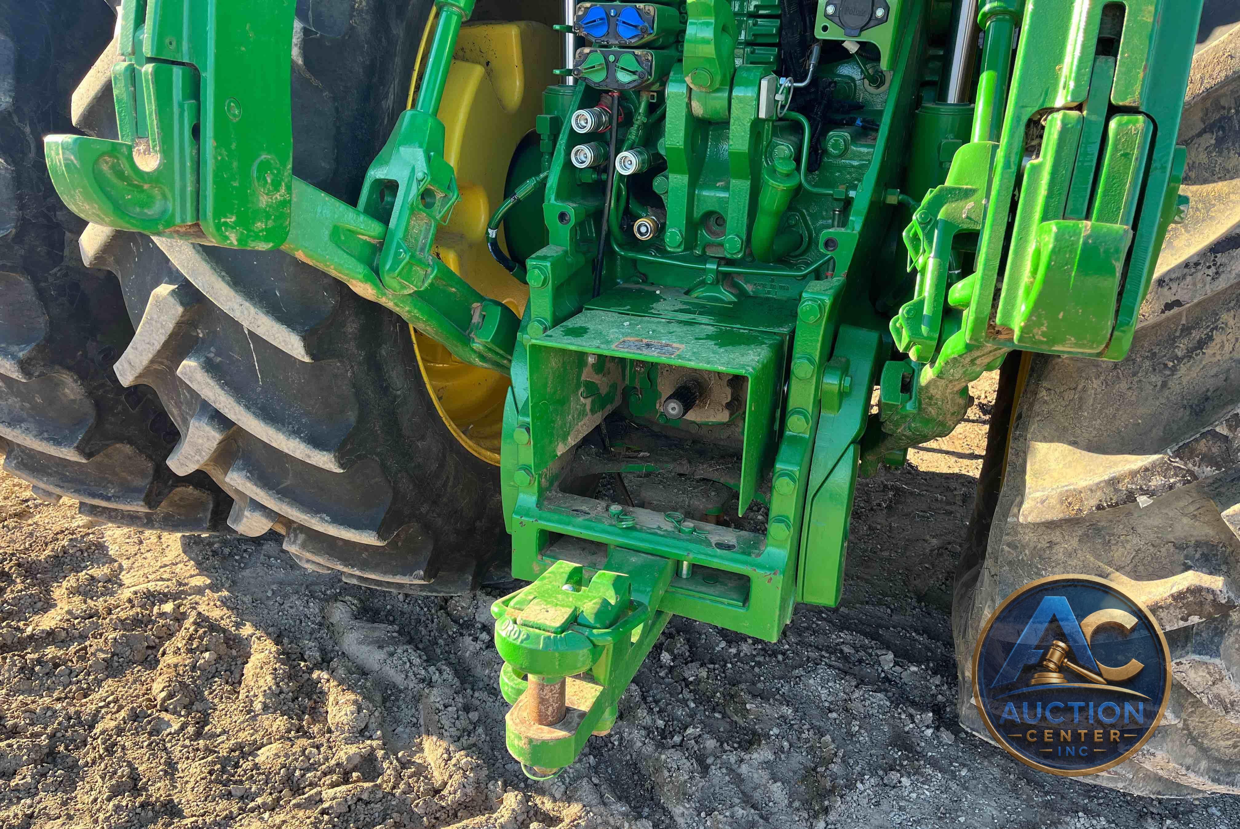 2017 John Deere 8370R