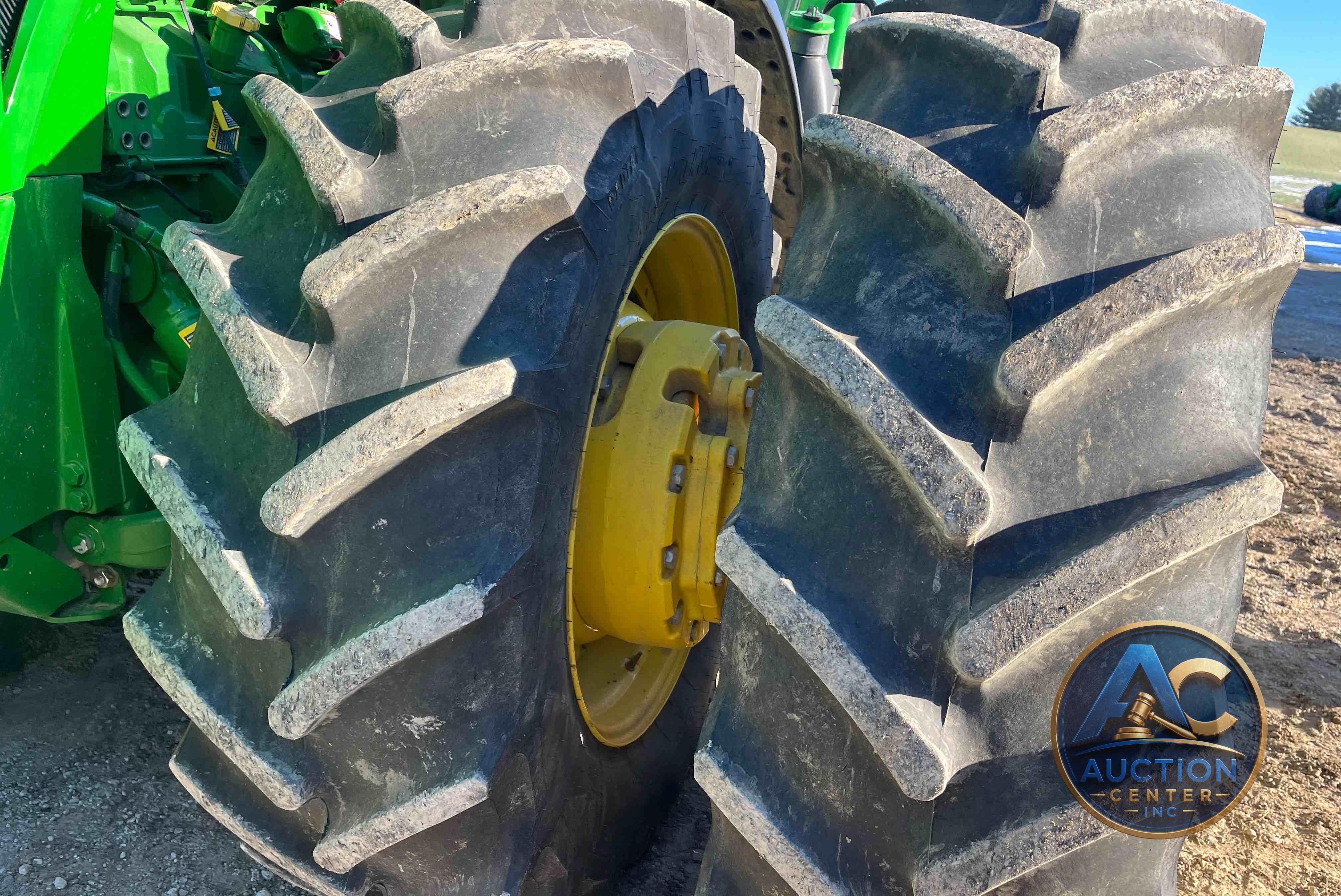 2017 John Deere 8370R