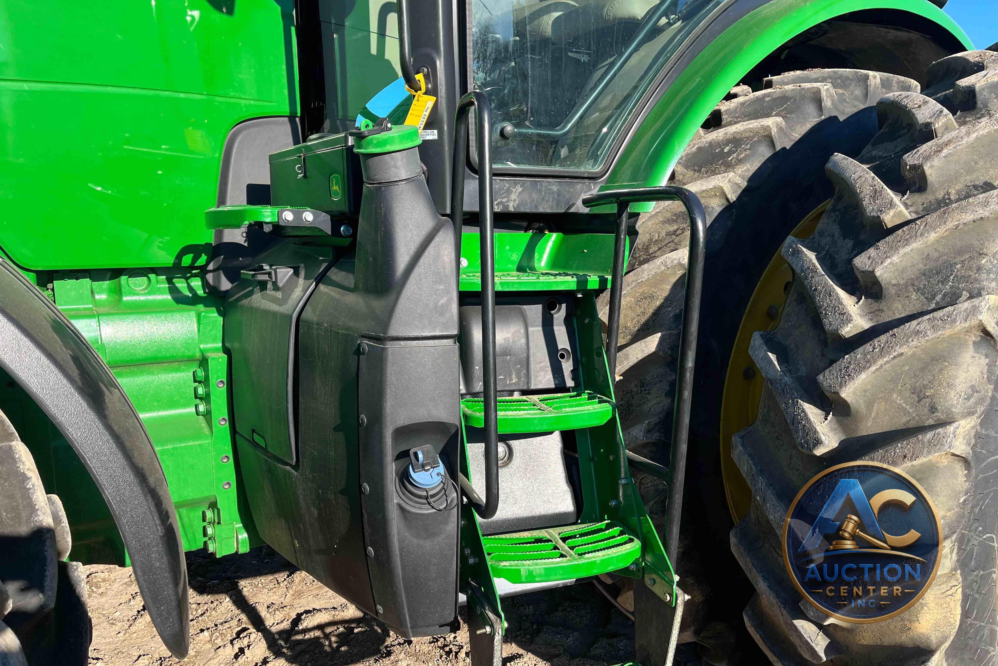2017 John Deere 8370R