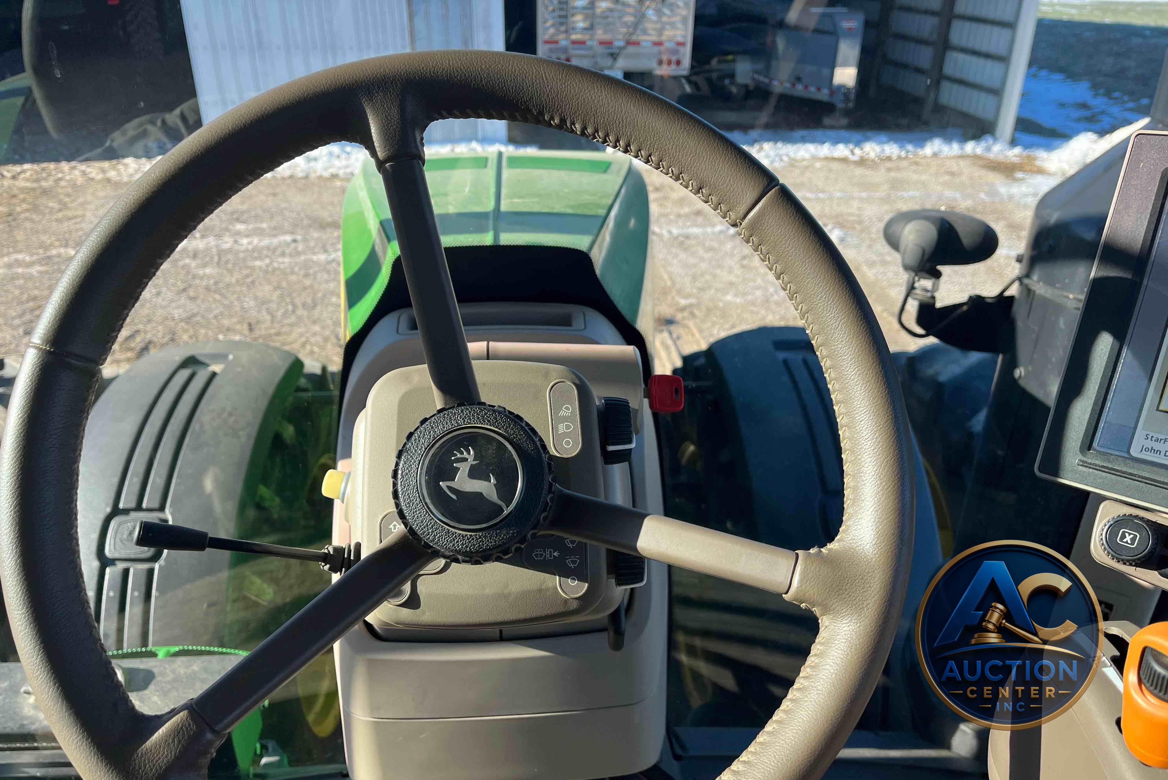 2017 John Deere 8370R