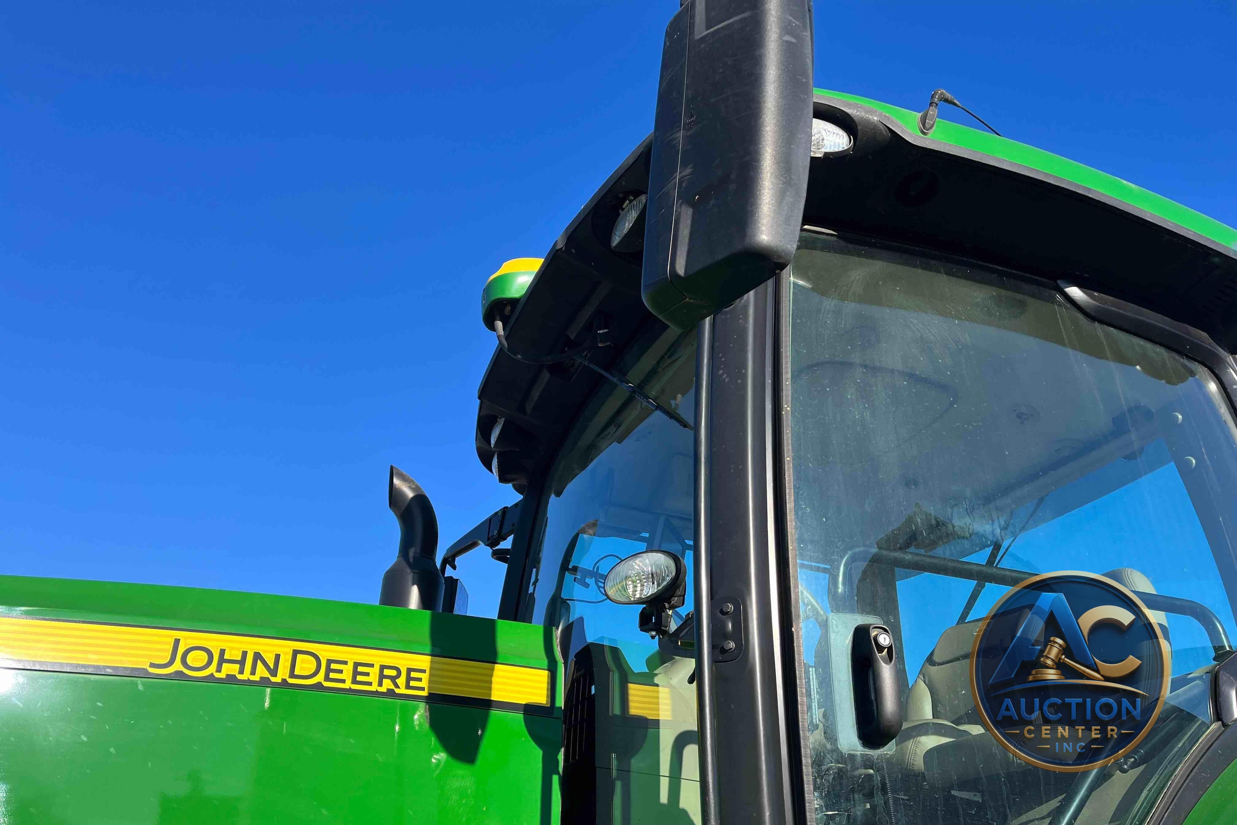 2017 John Deere 8370R