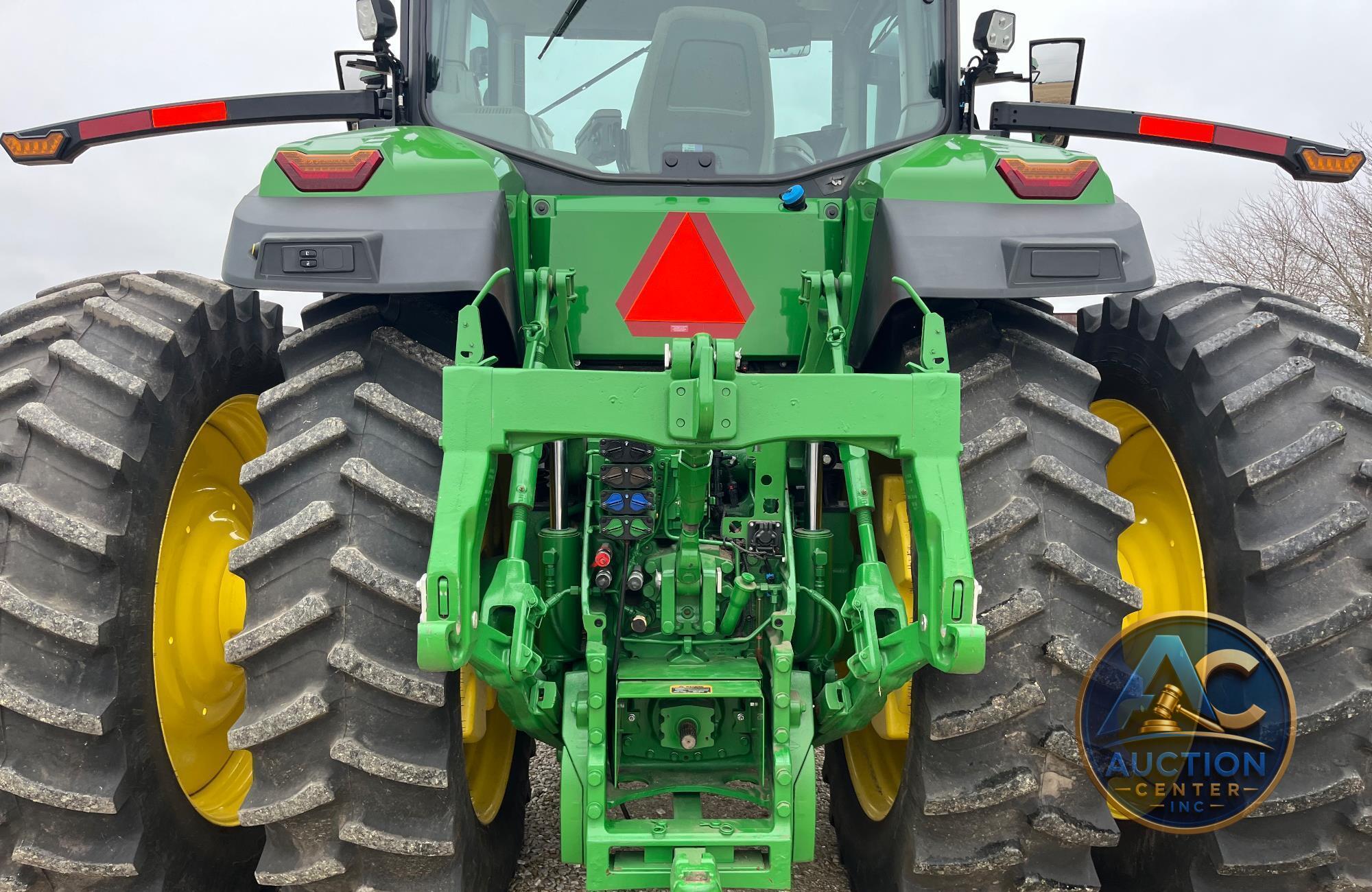 2022 John Deere 8R 280