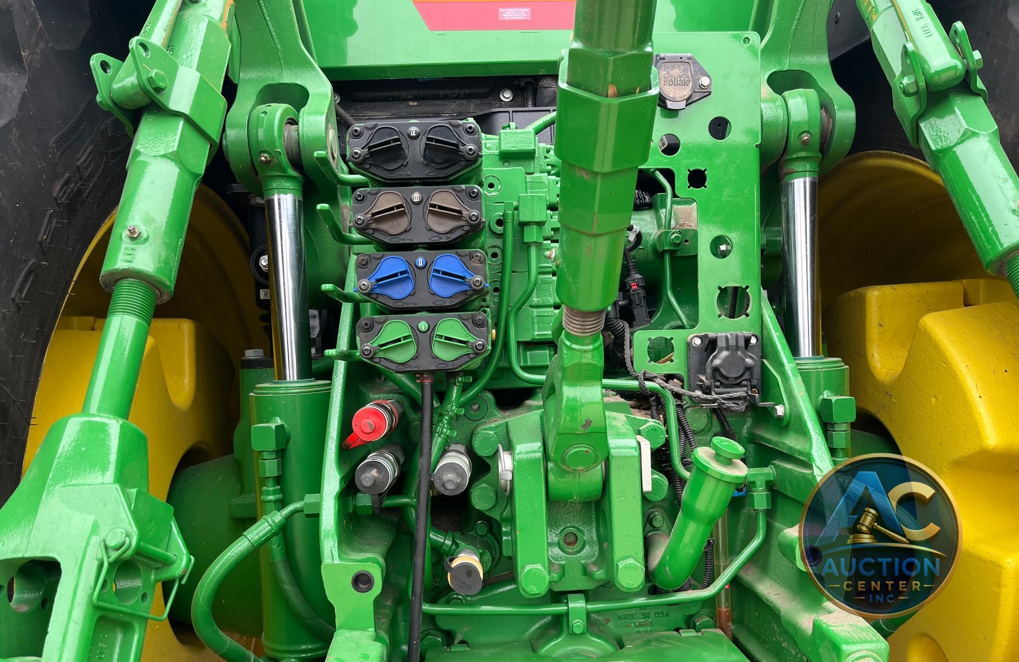 2022 John Deere 8R 280