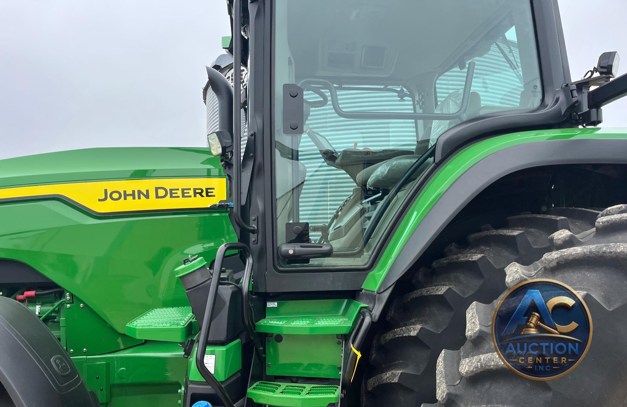 2022 John Deere 8R 280