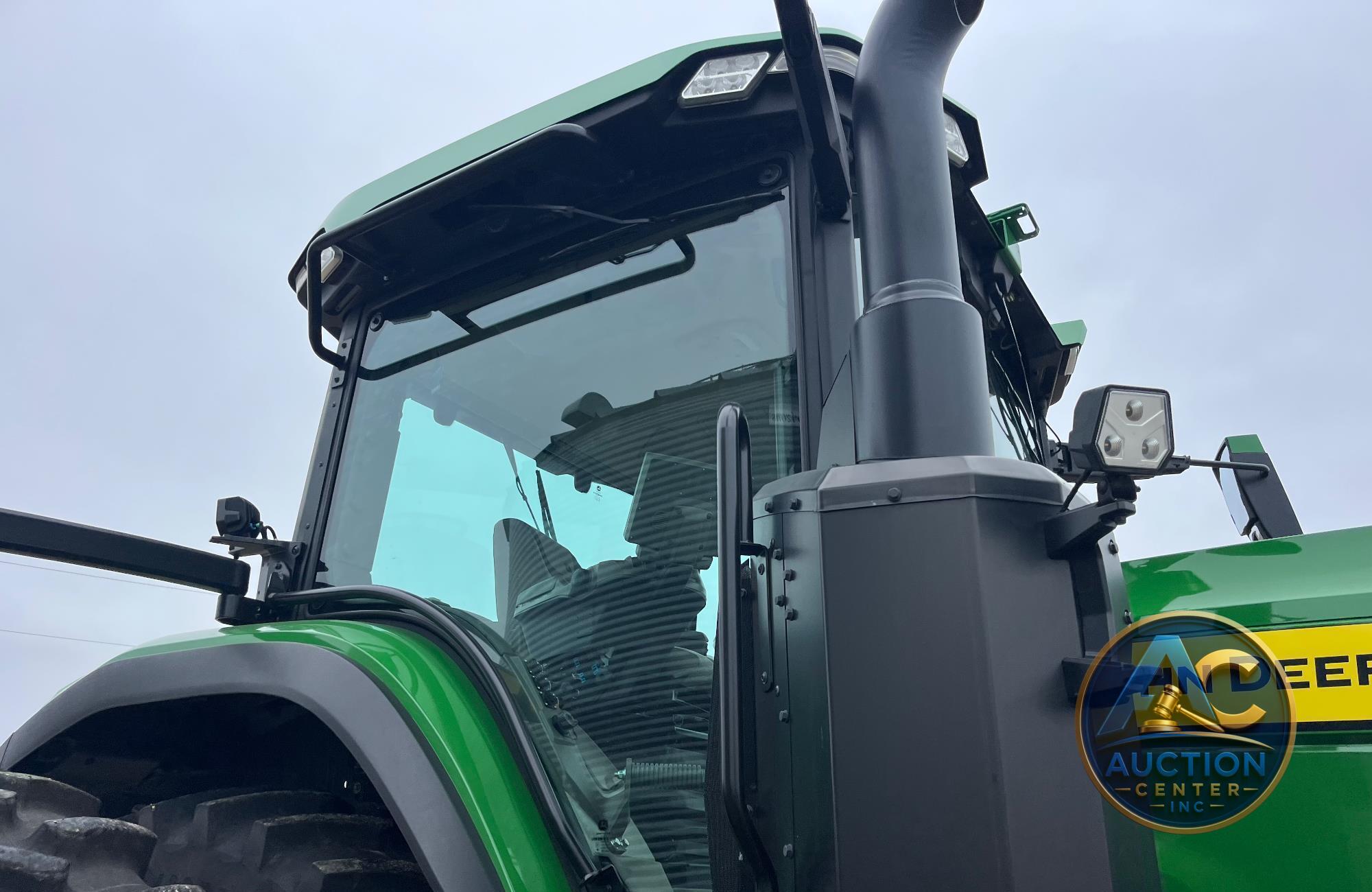 2022 John Deere 8R 280