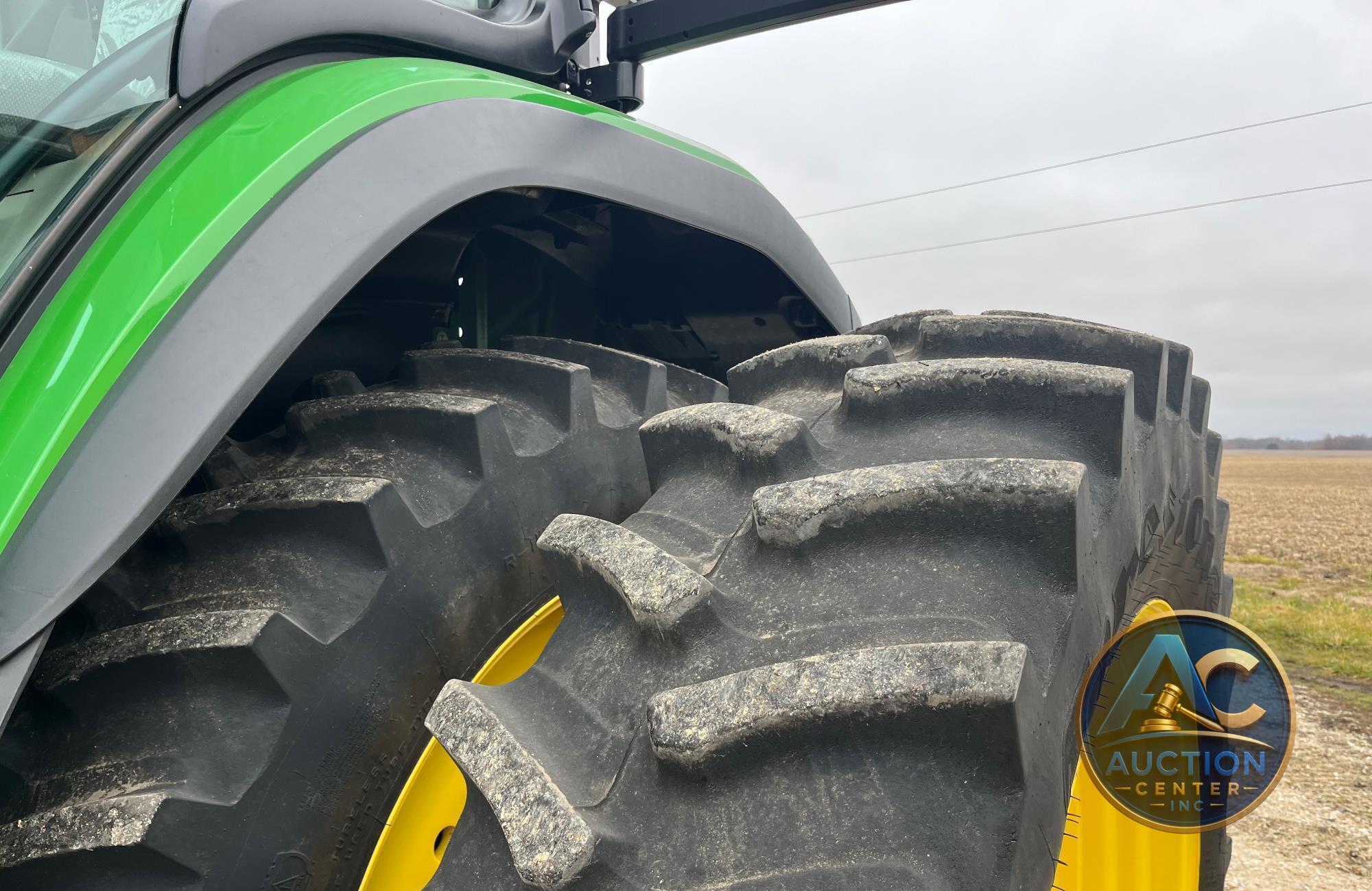 2022 John Deere 8R 280