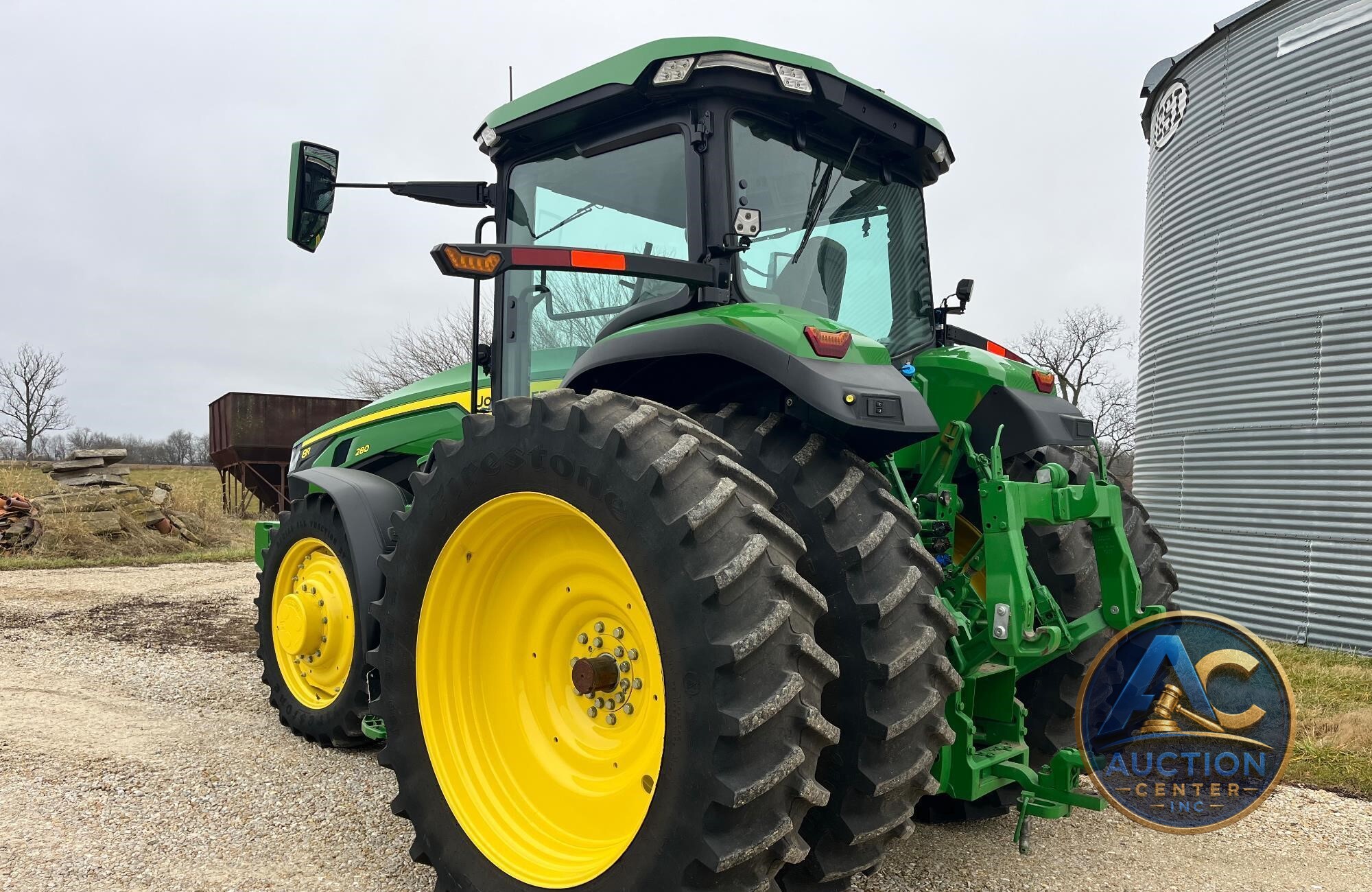 2022 John Deere 8R 280