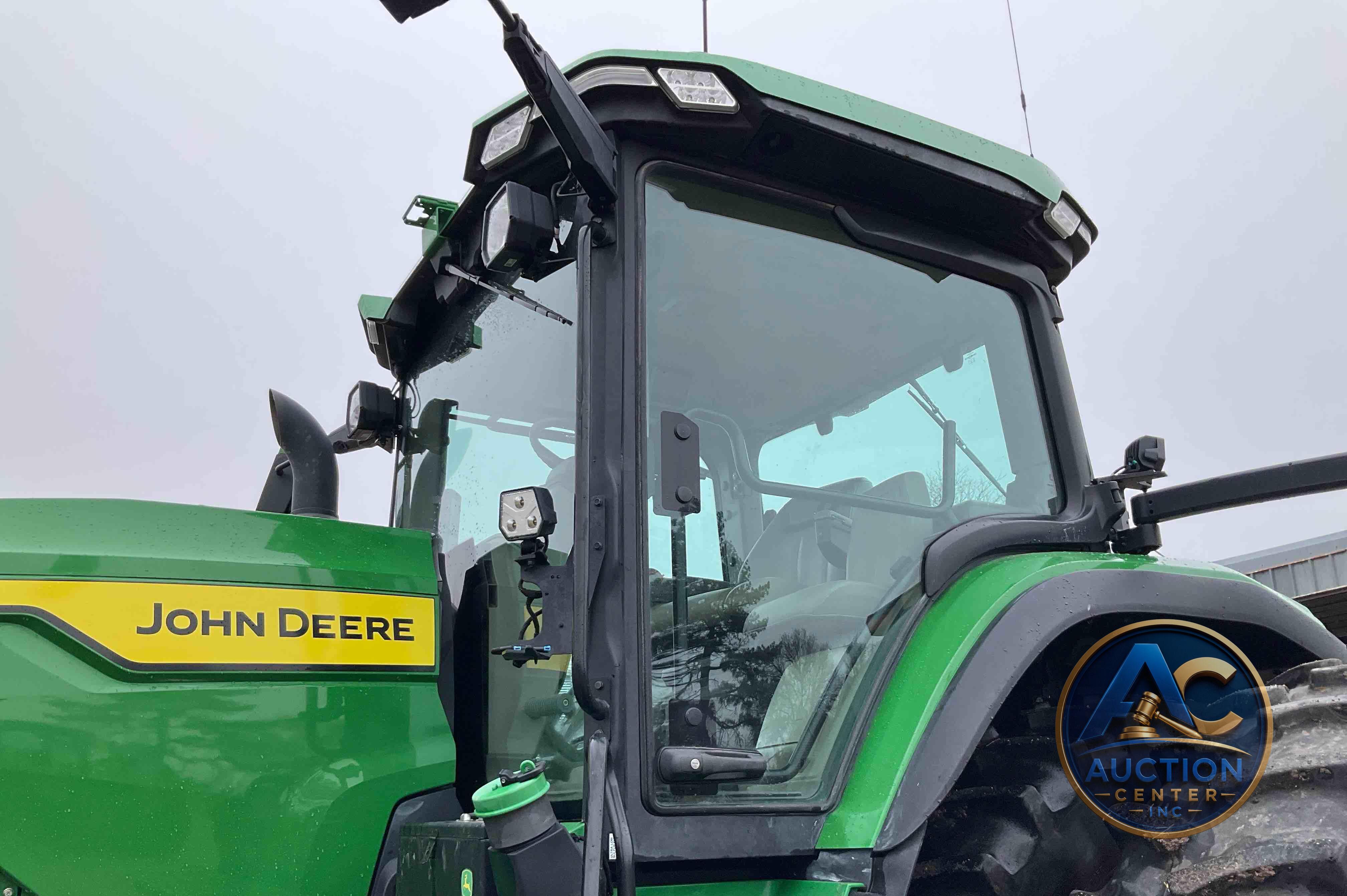 2020 John Deere 8R 370
