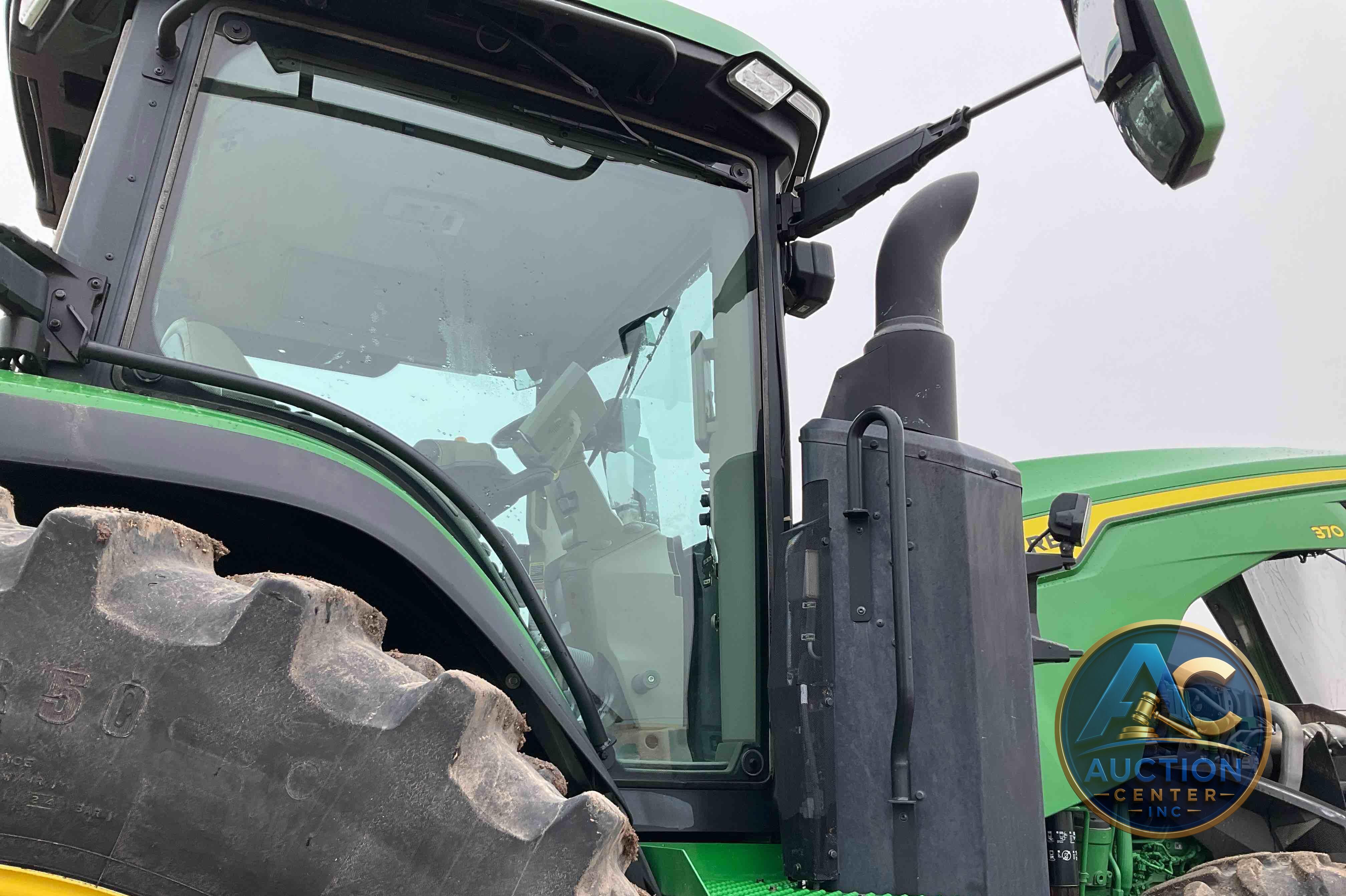2020 John Deere 8R 370
