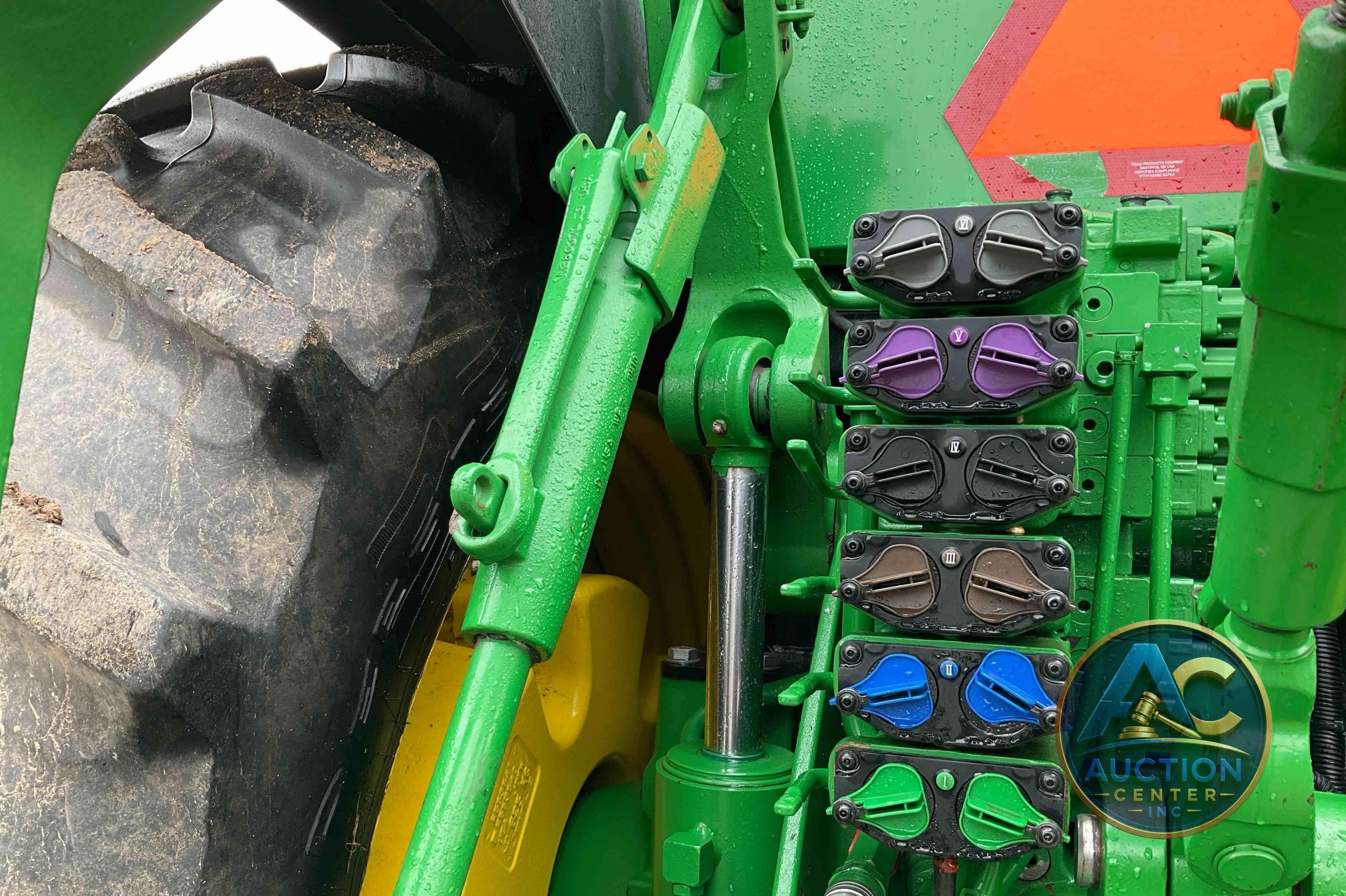2020 John Deere 8R 370