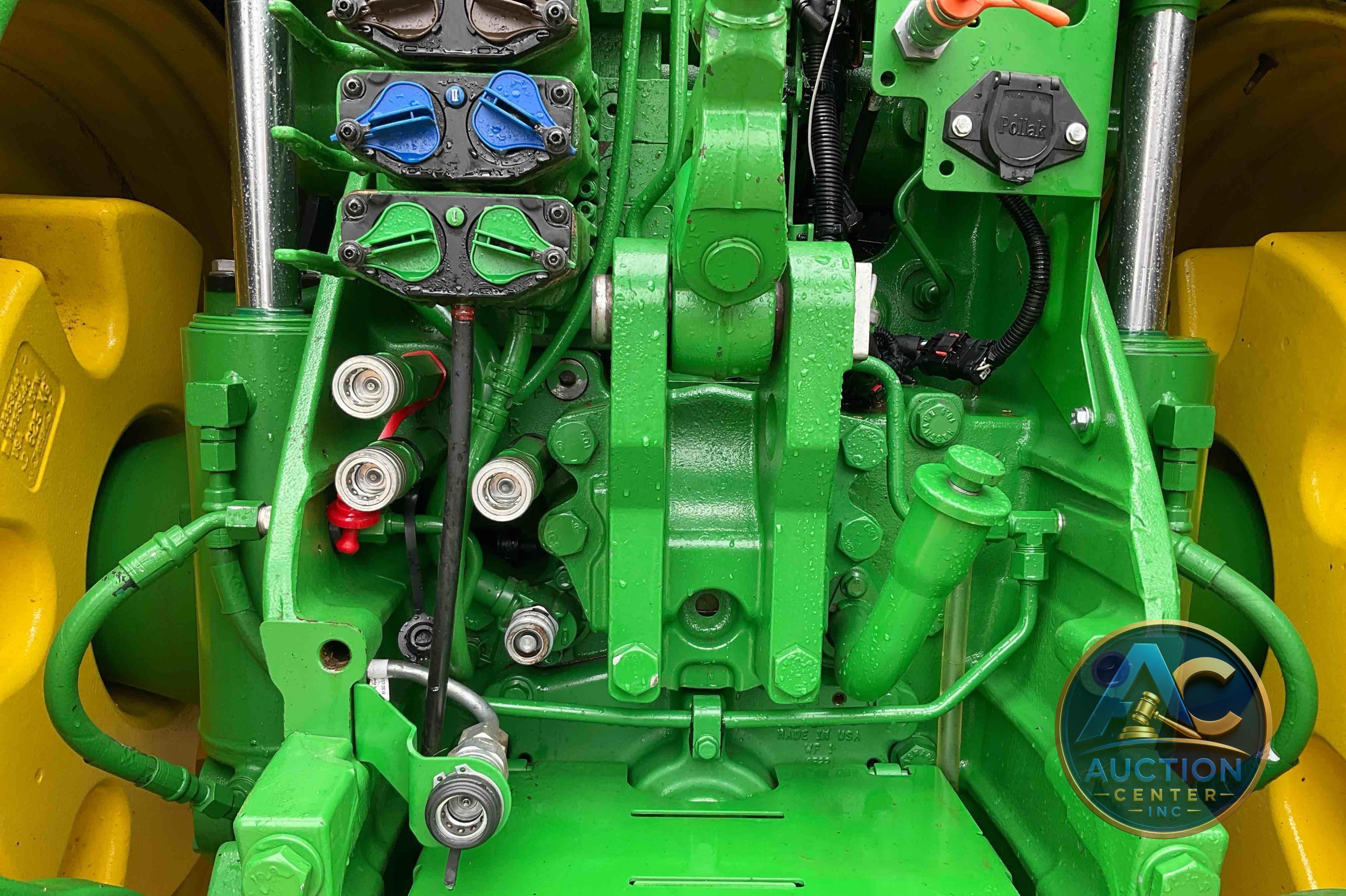 2020 John Deere 8R 370