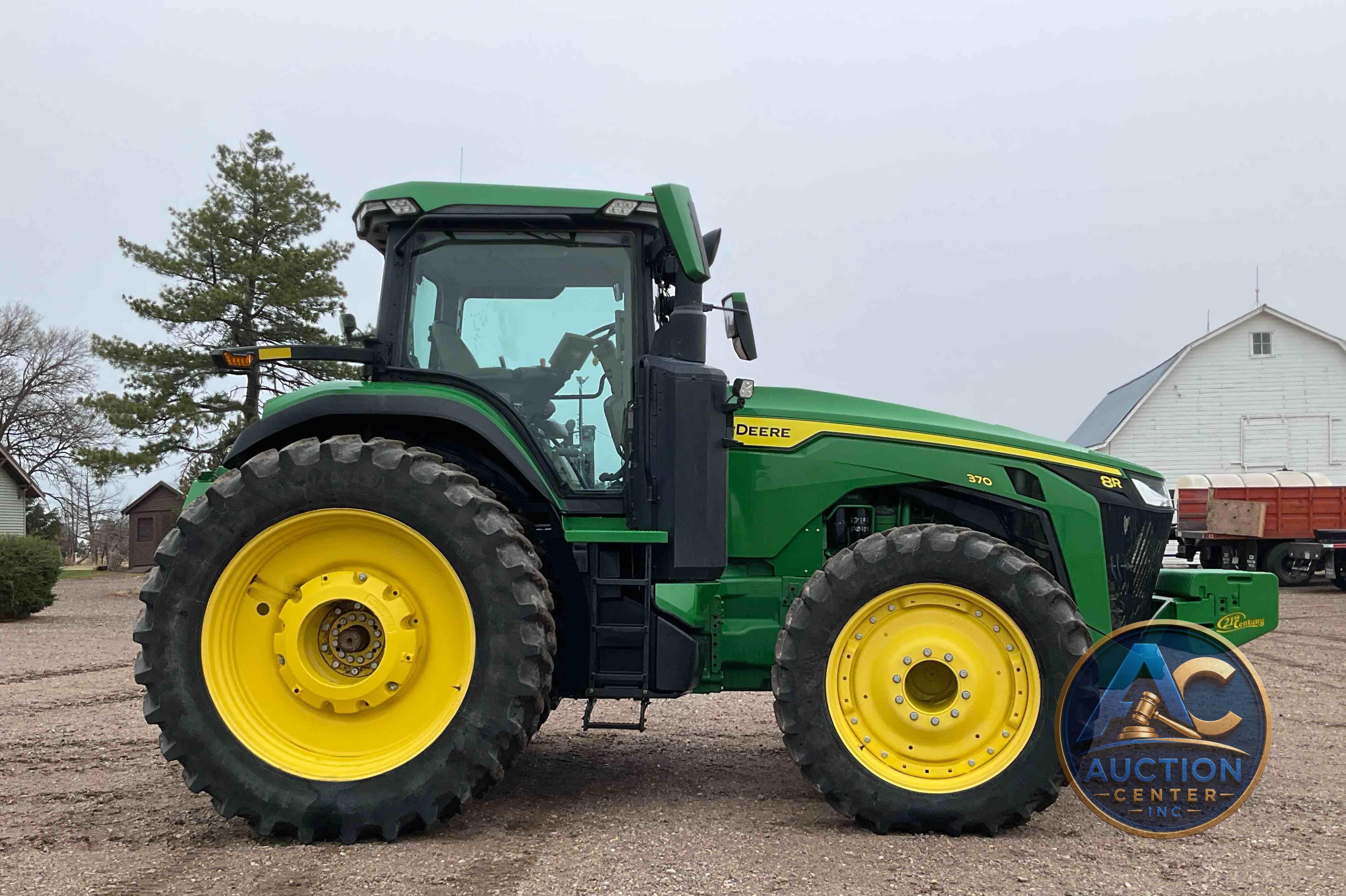 2020 John Deere 8R 370