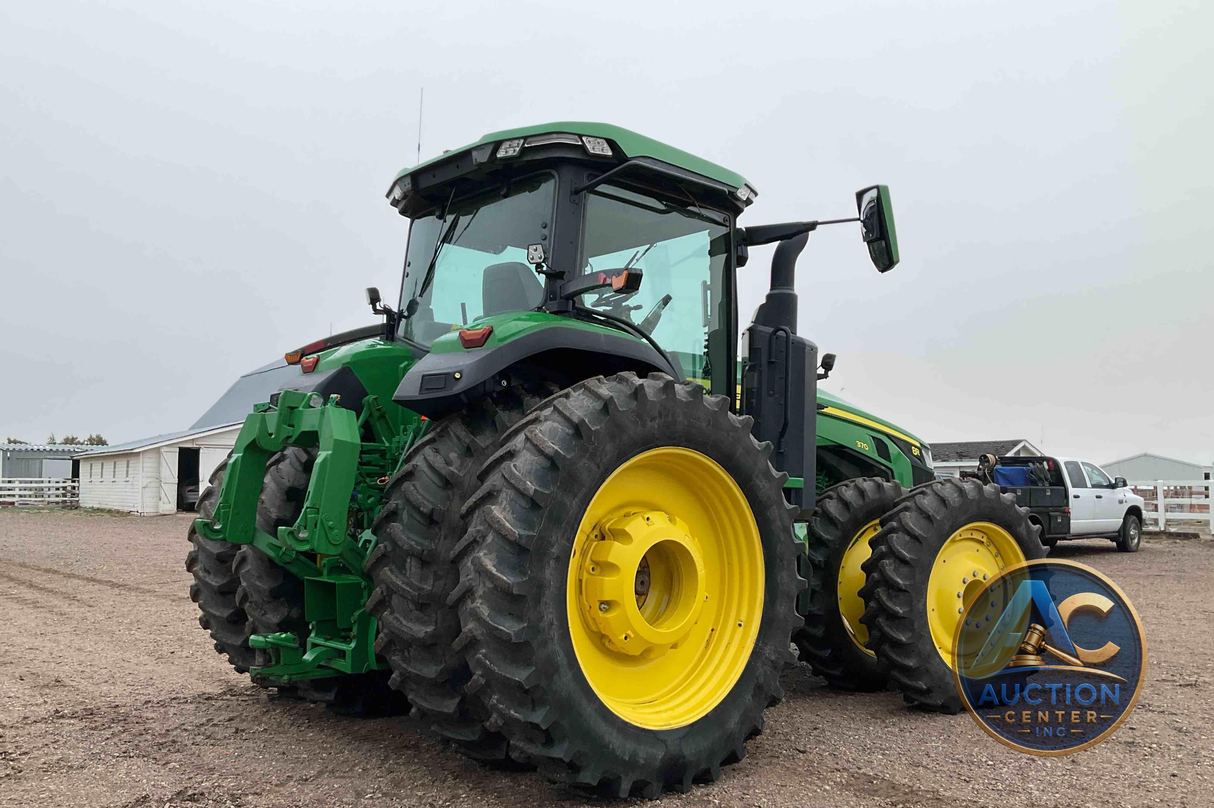 2020 John Deere 8R 370