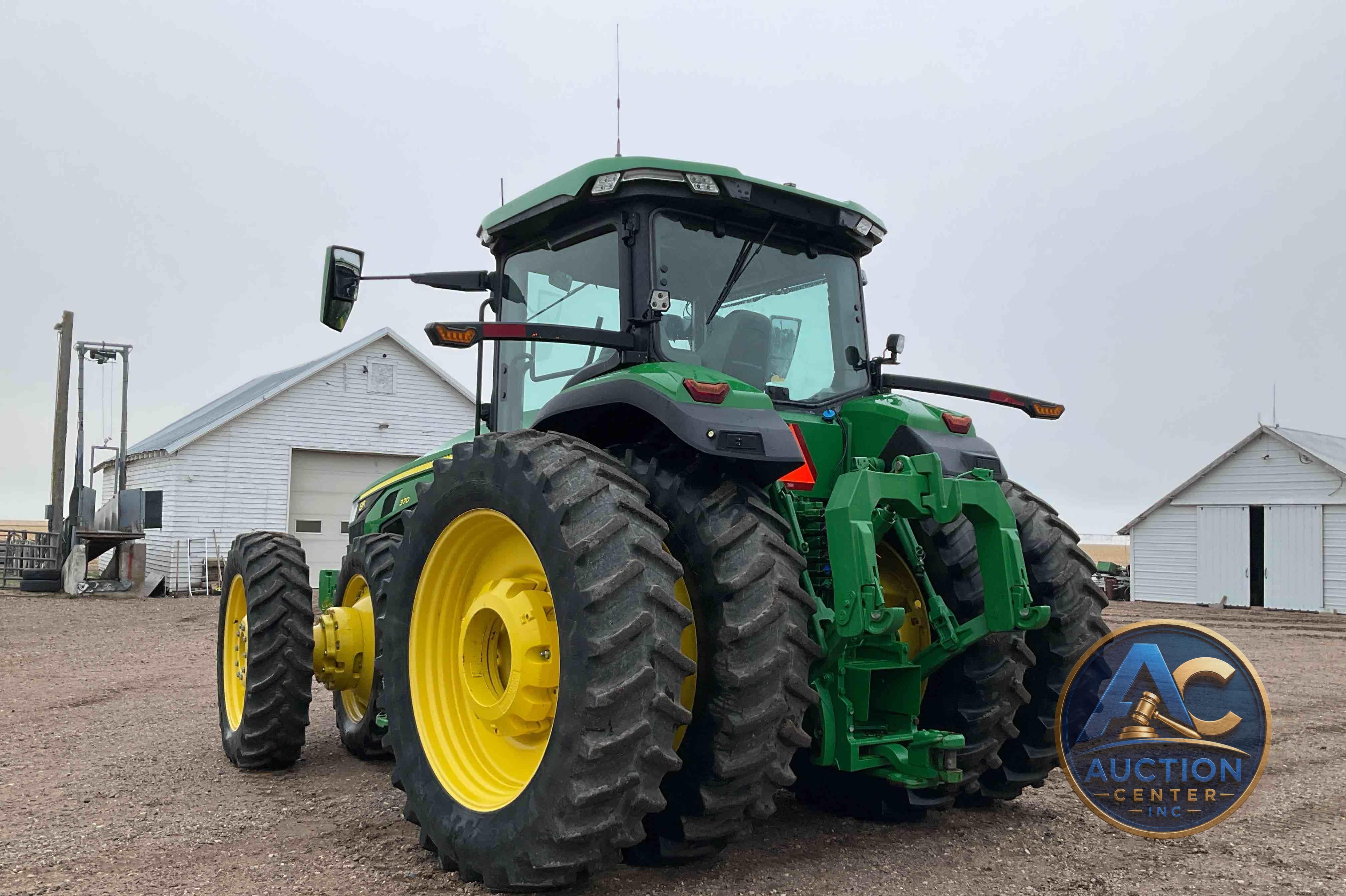 2020 John Deere 8R 370