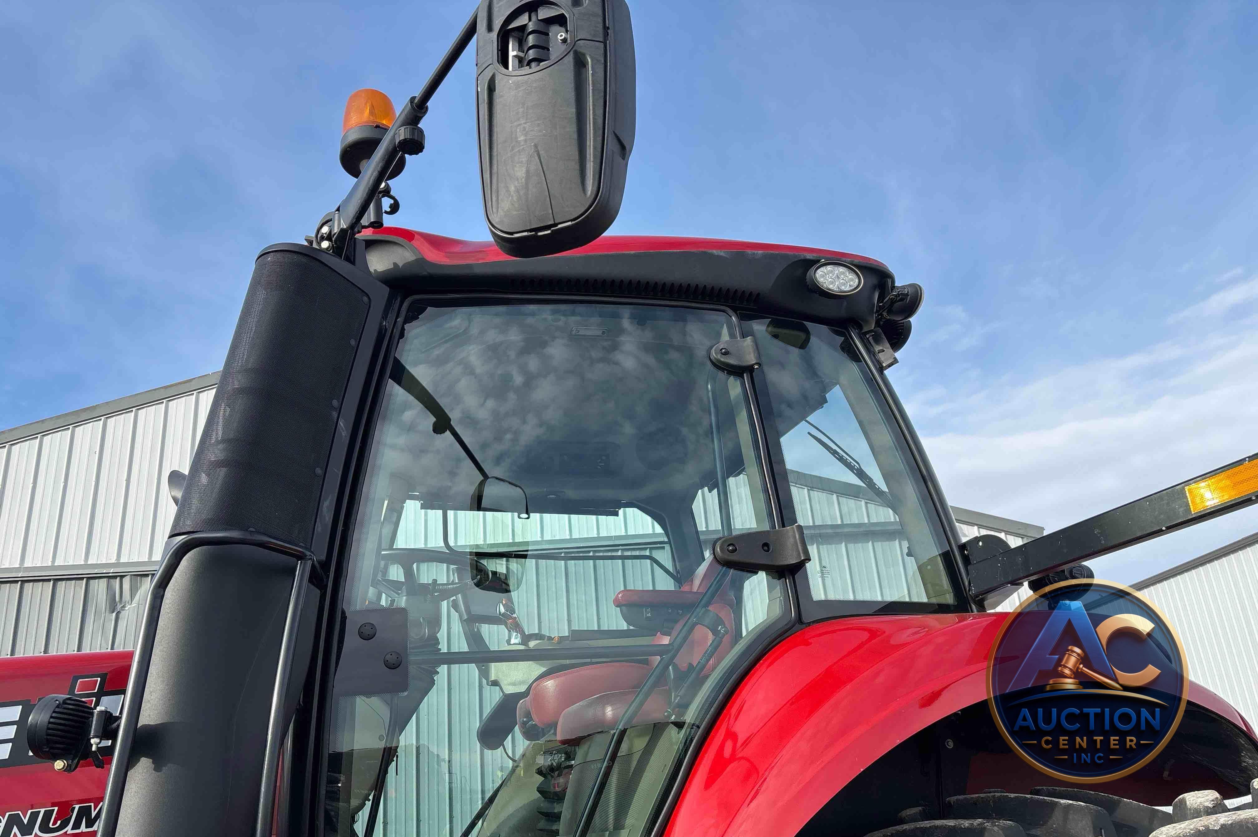 2019 Case IH Magnum 310