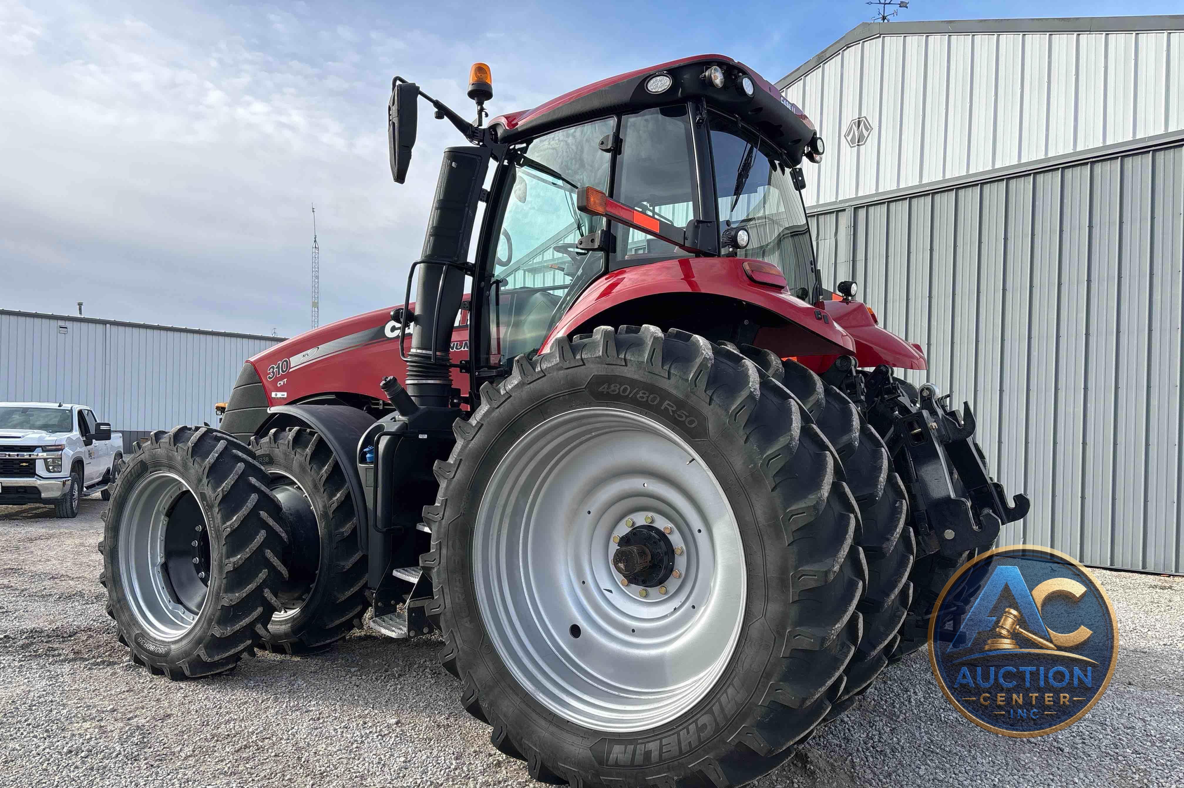 2019 Case IH Magnum 310