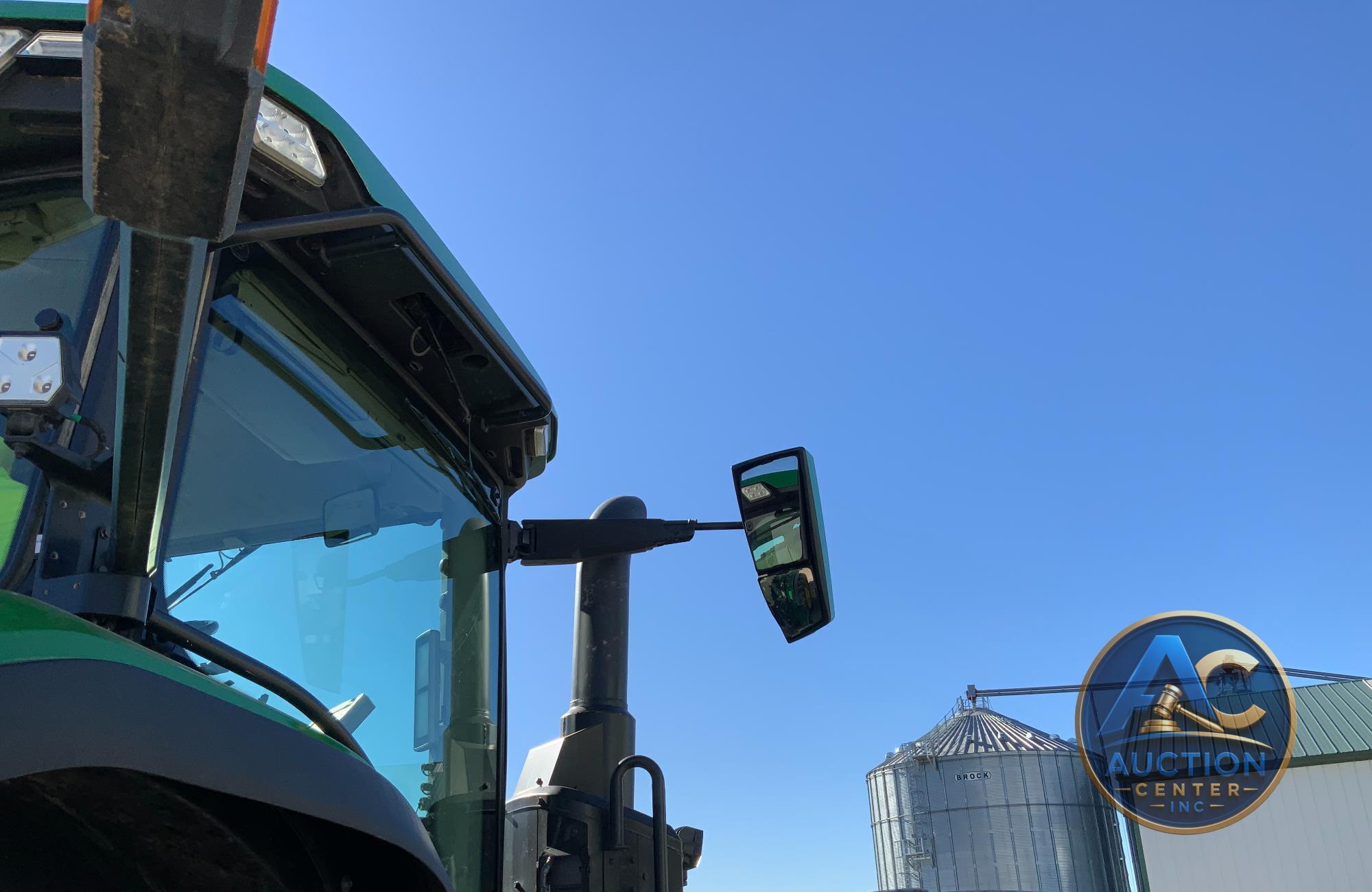 2020 John Deere 8R 250