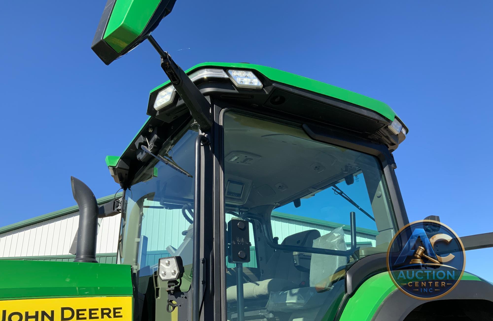 2020 John Deere 8R 250