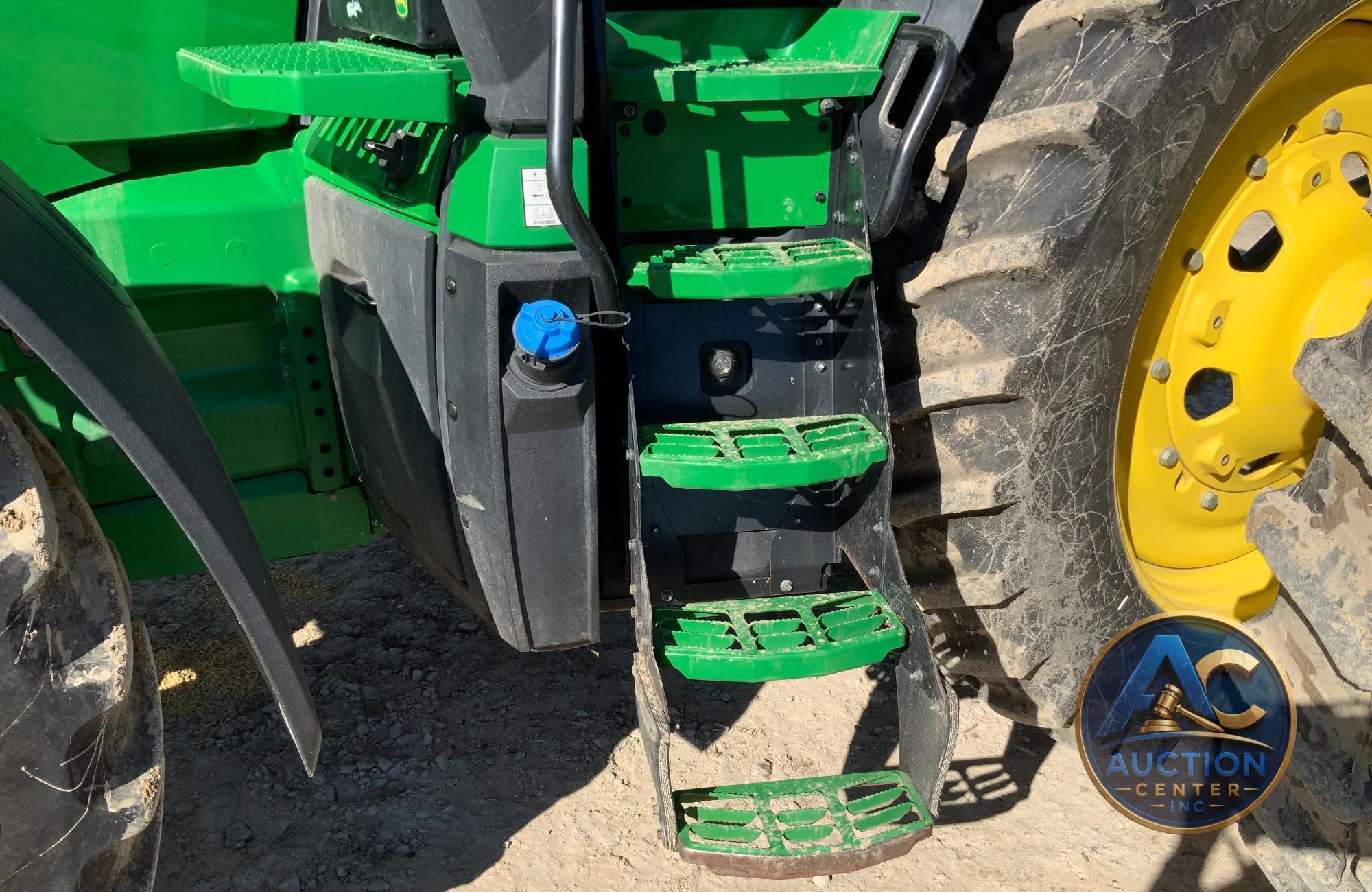 2020 John Deere 8R 250