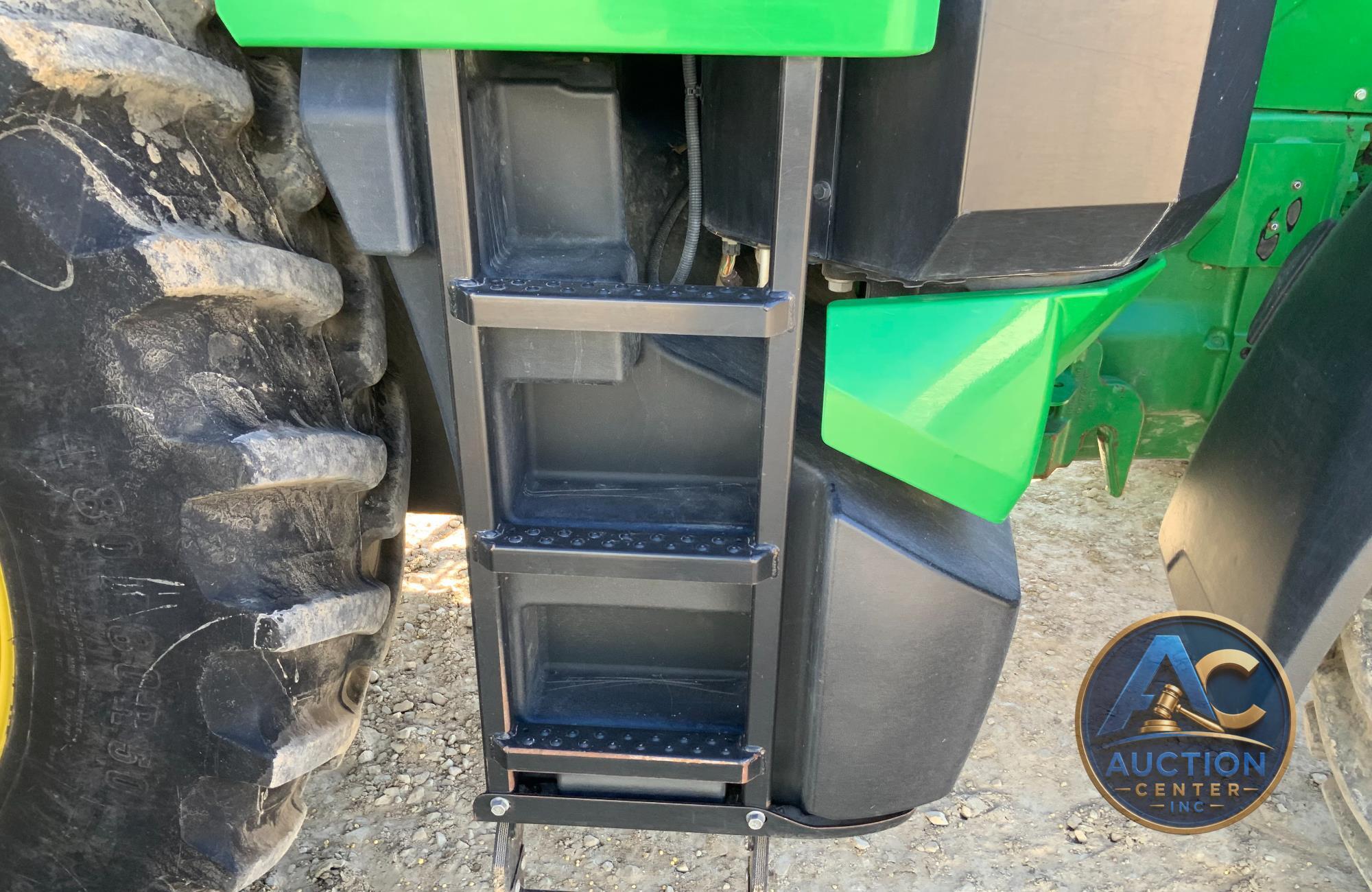 2020 John Deere 8R 250