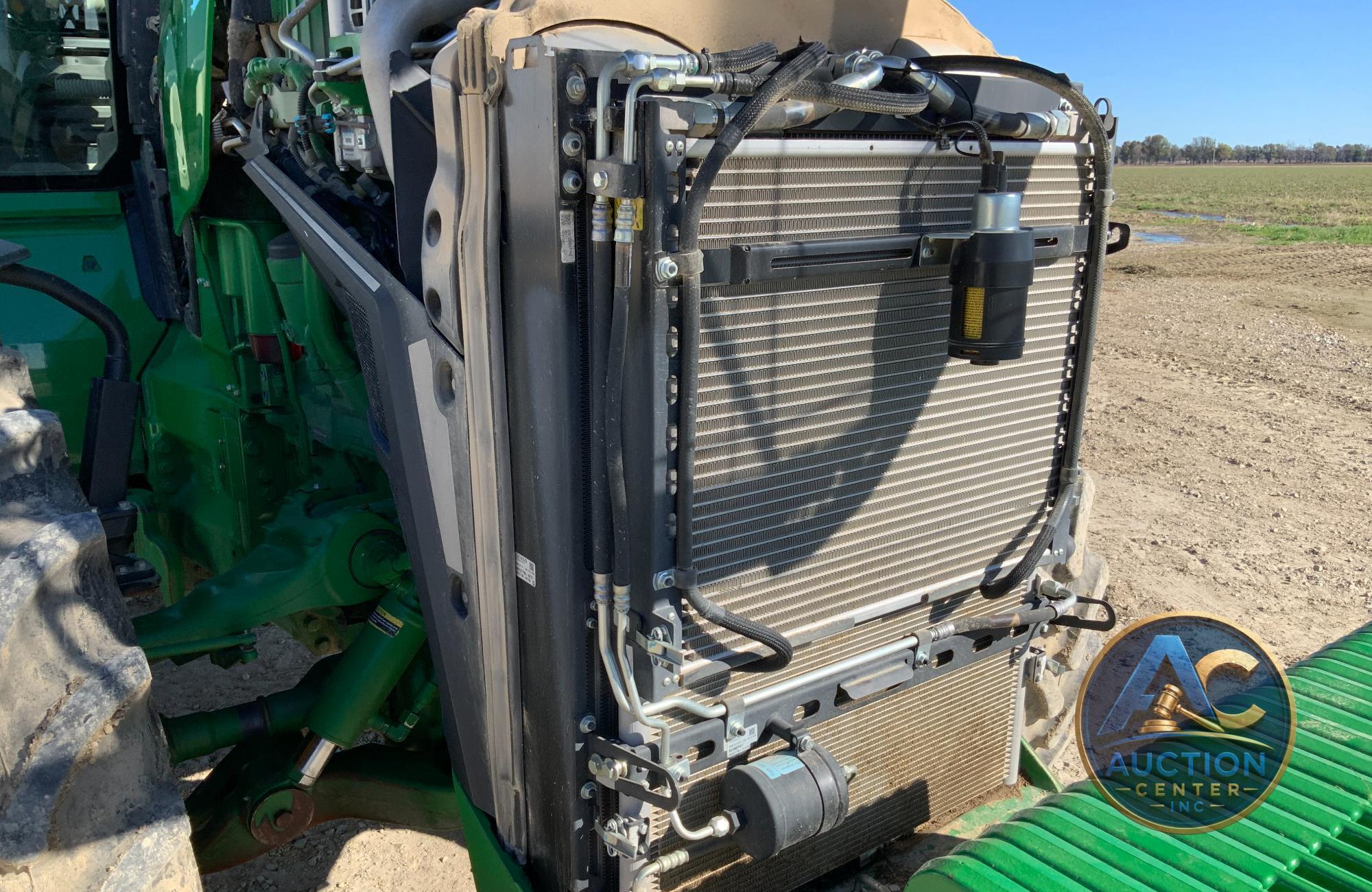 2020 John Deere 8R 250