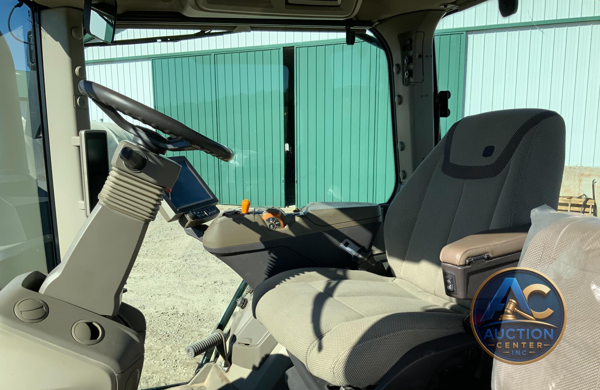 2020 John Deere 8R 250