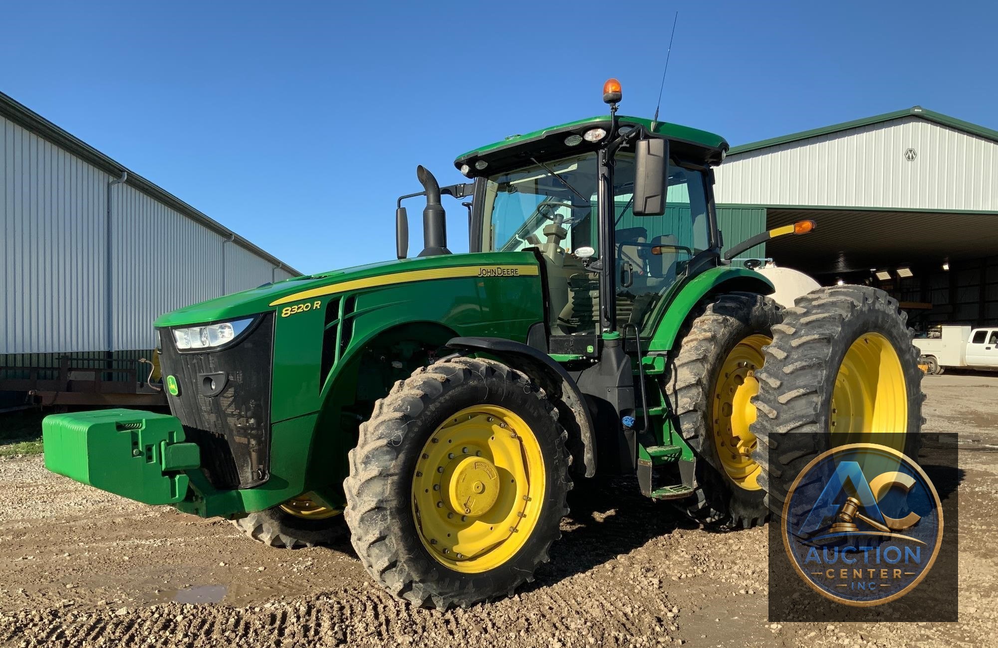 2019 John Deere 8320R