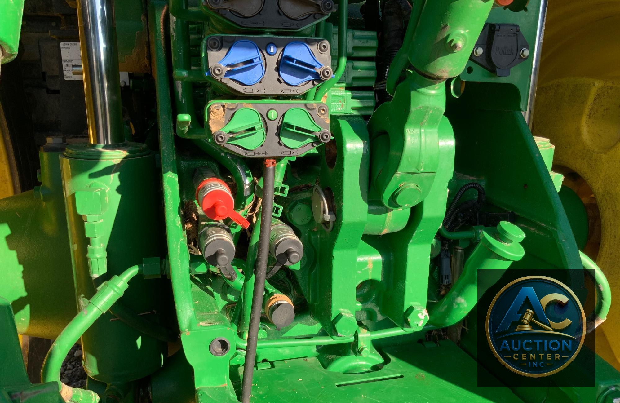 2019 John Deere 8320R